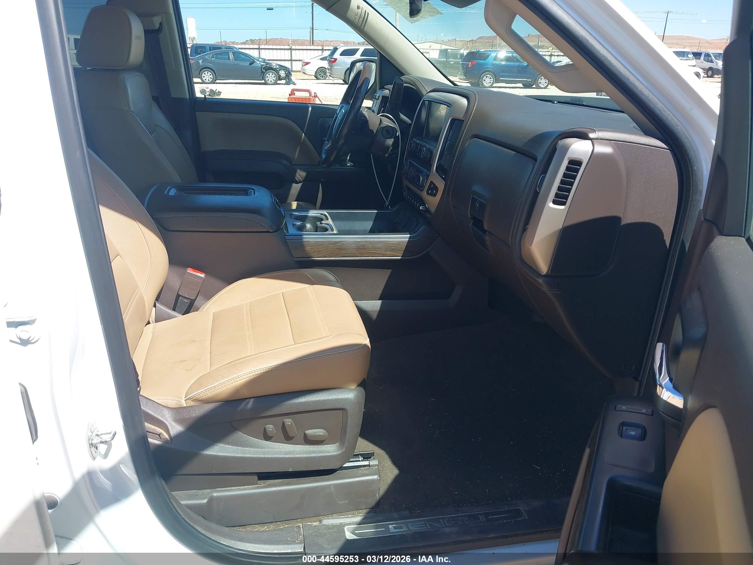 GMC SIERRA image 5