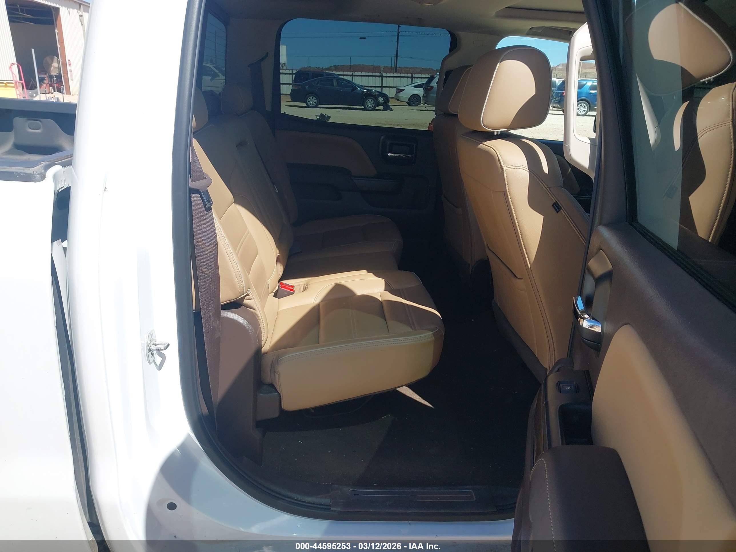 GMC SIERRA image 8