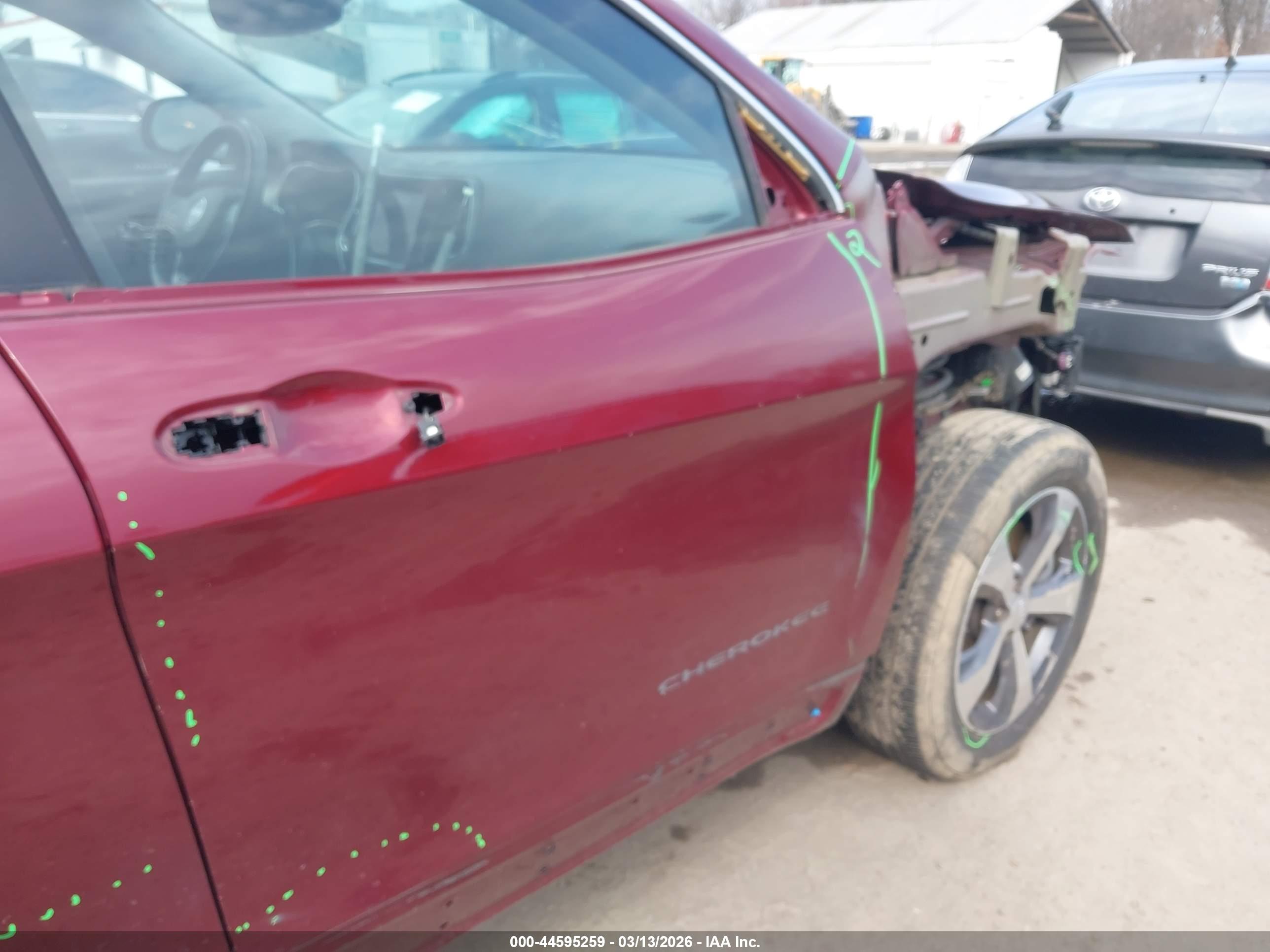 JEEP CHEROKEE image 6