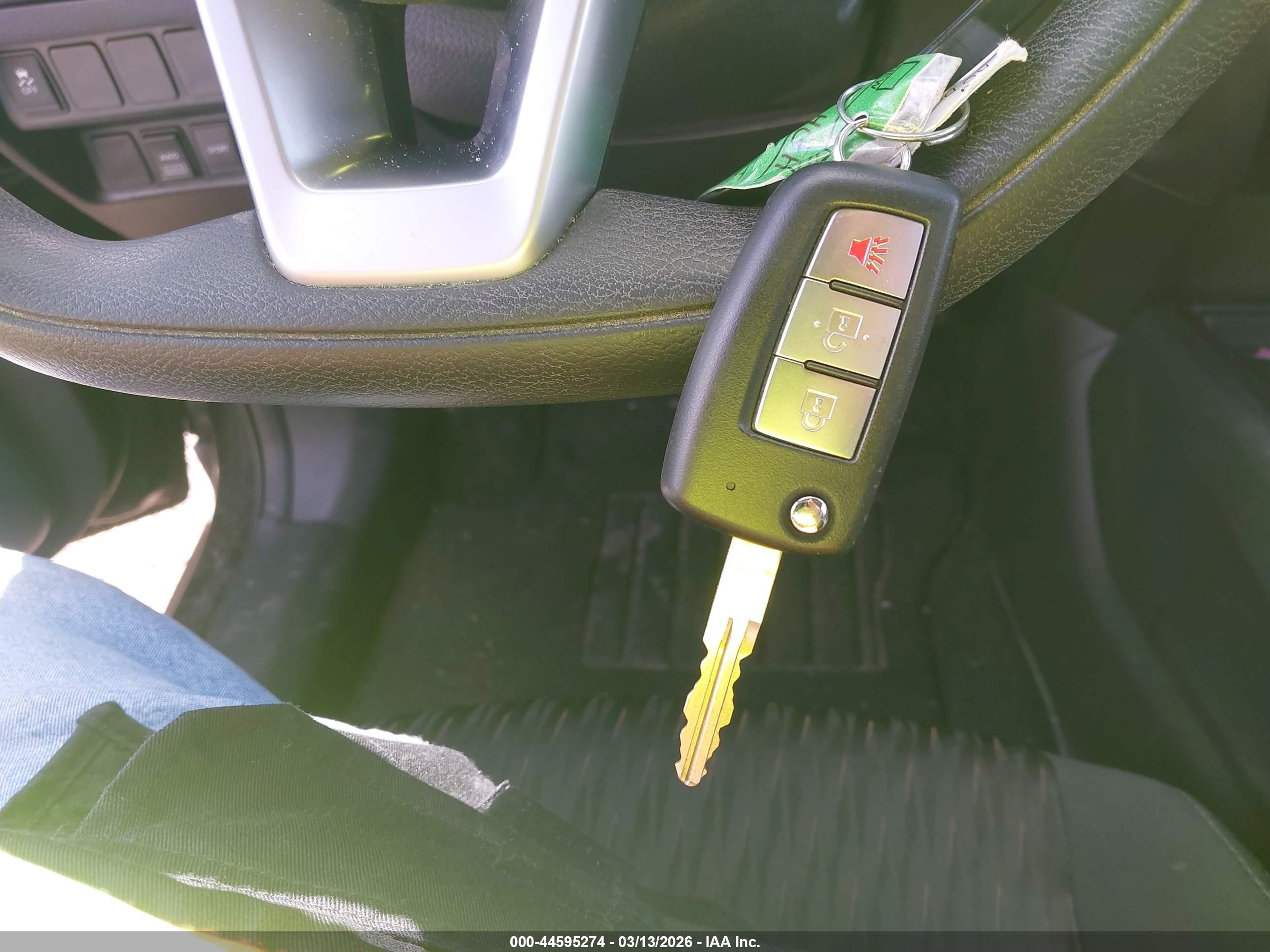 NISSAN ROGUE image 11