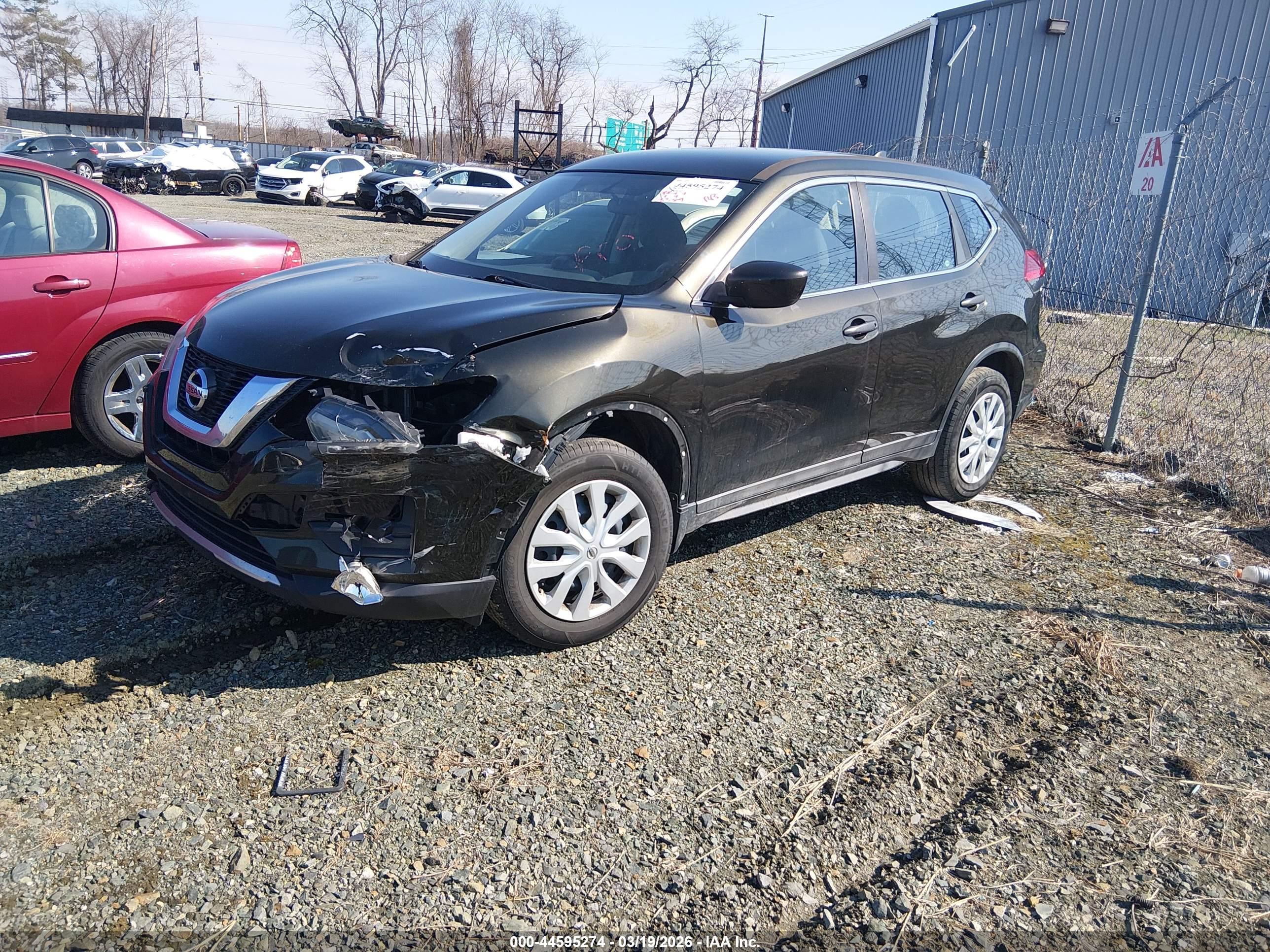 NISSAN ROGUE image 2