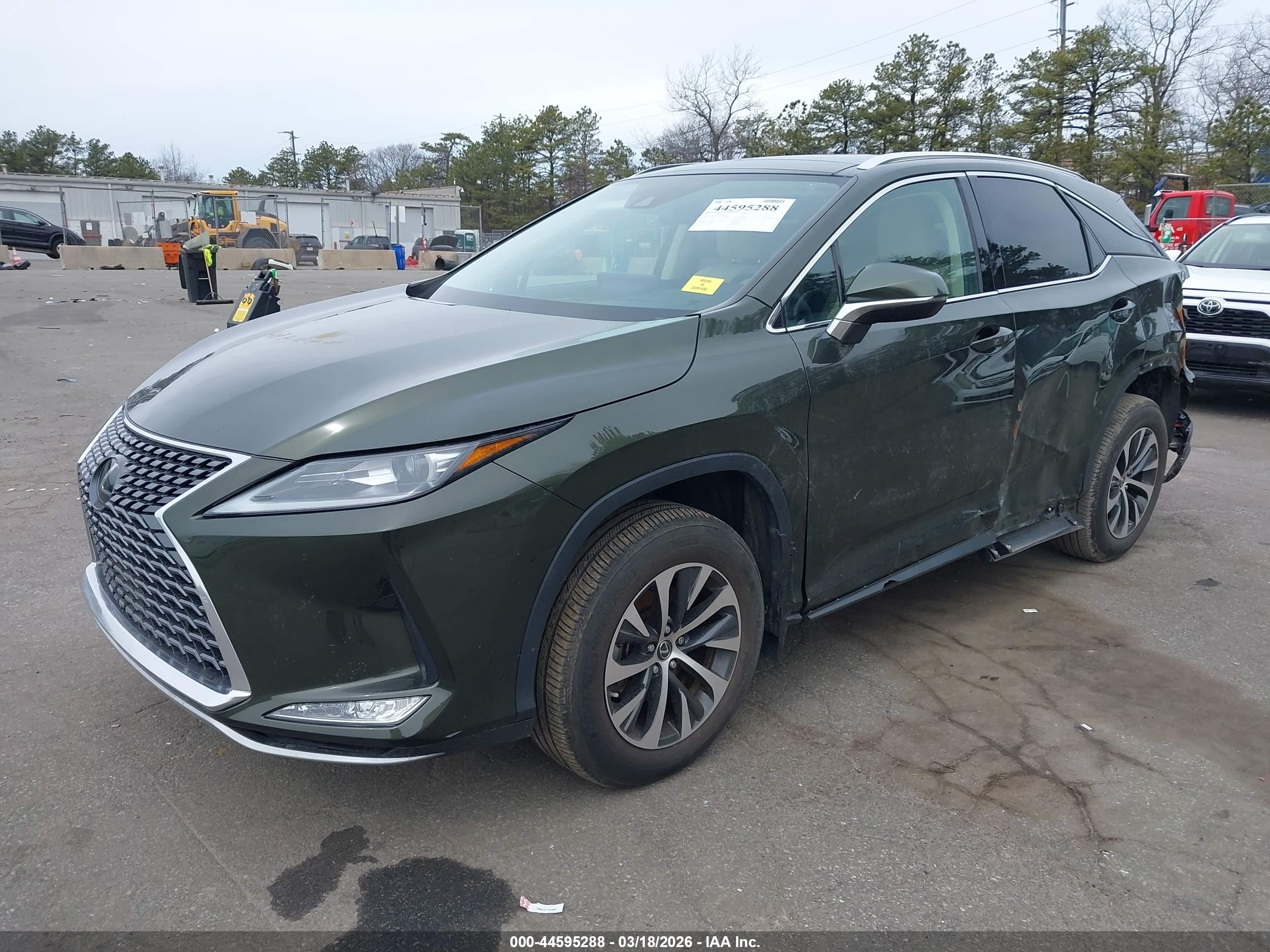 LEXUS RX image 2