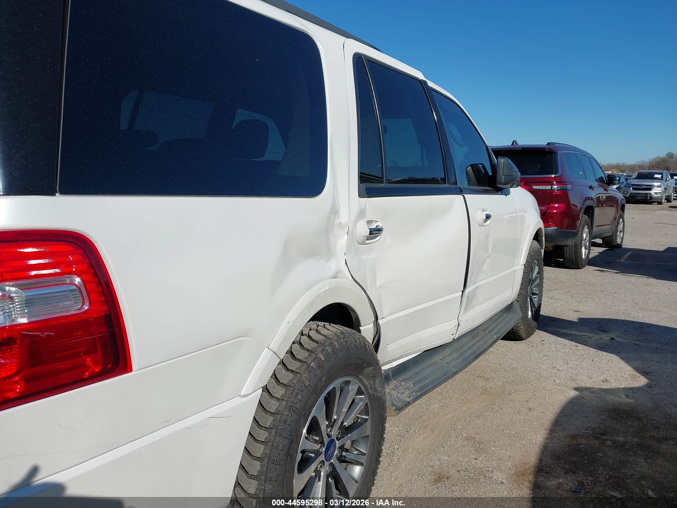 FORD EXPEDITION image 6