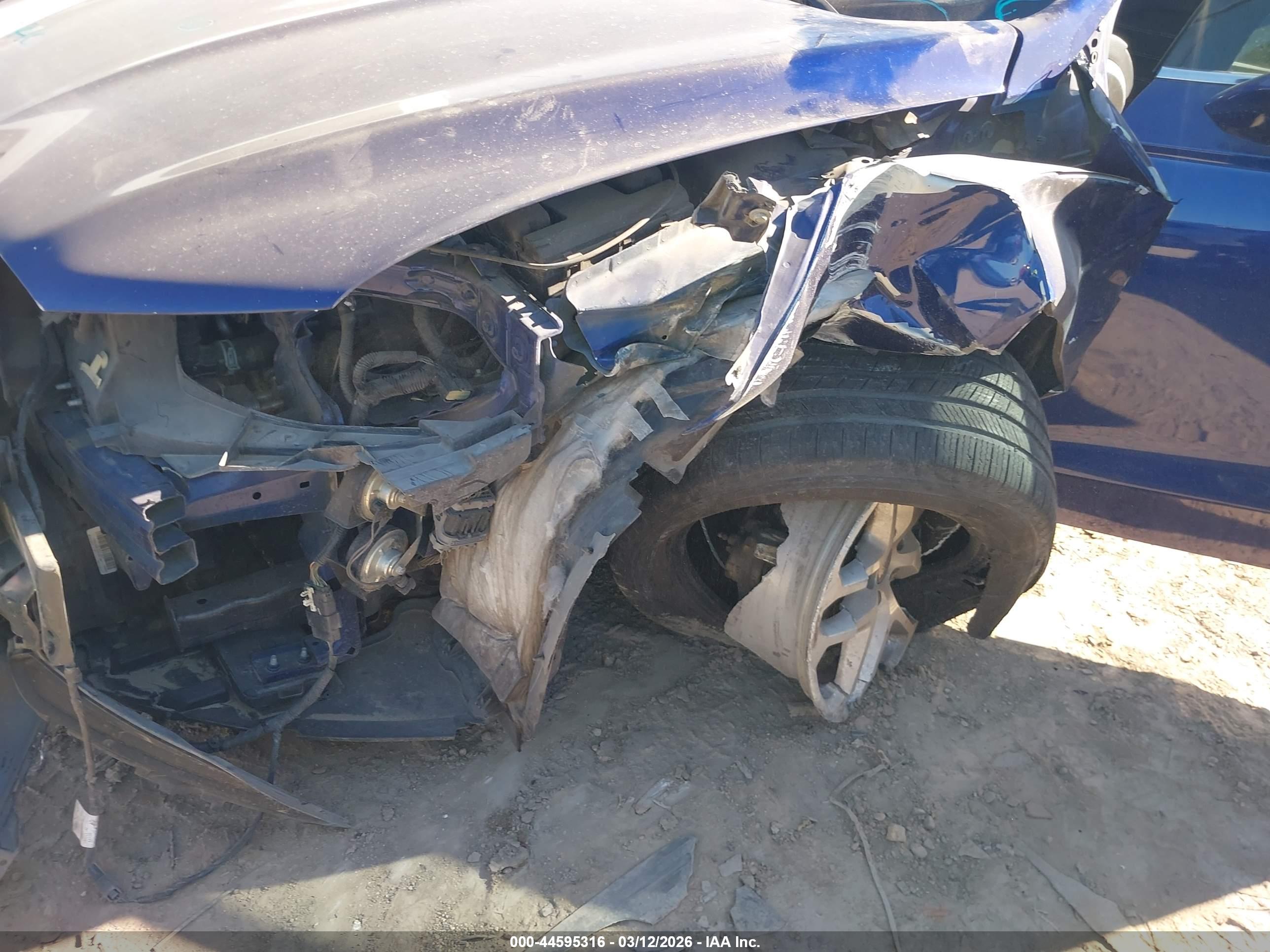 FORD FUSION image 6