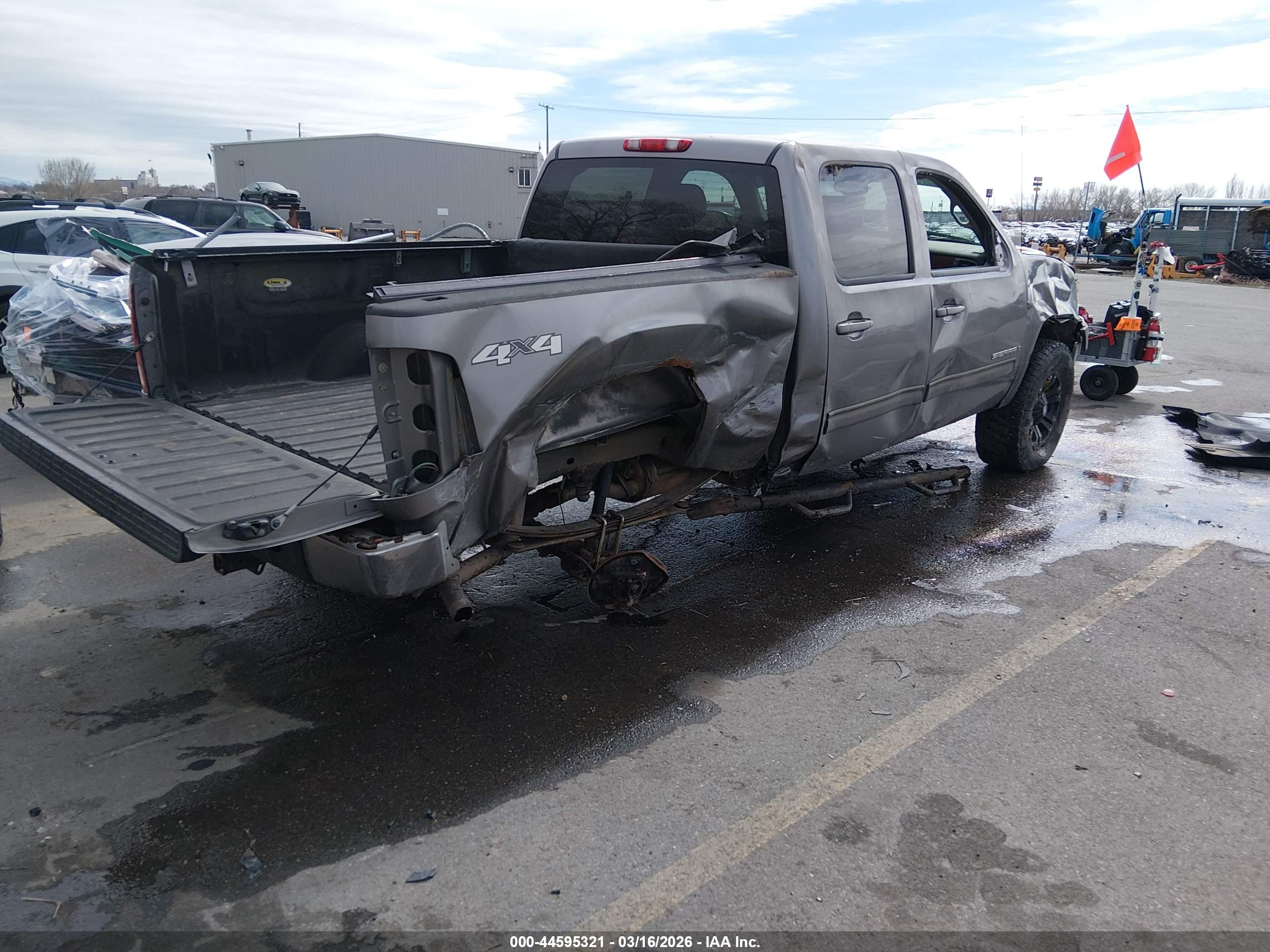 GMC SIERRA image 4