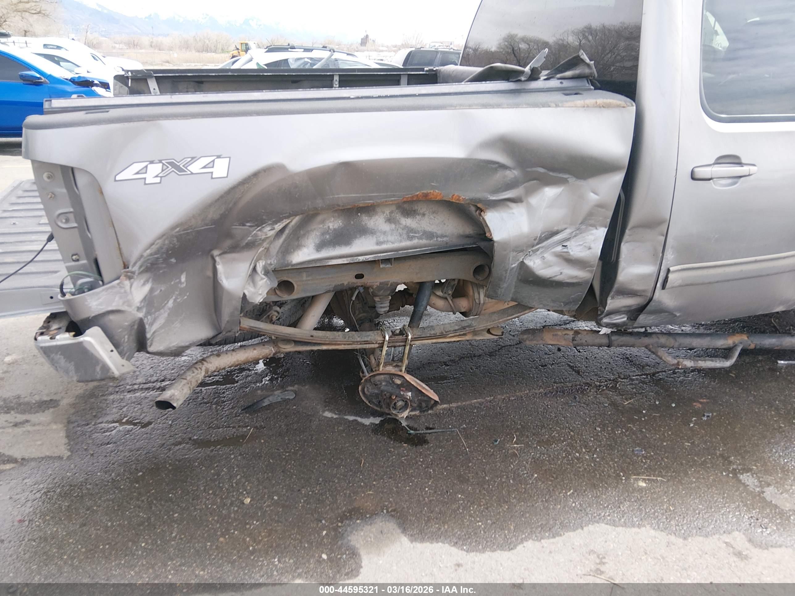 GMC SIERRA image 6
