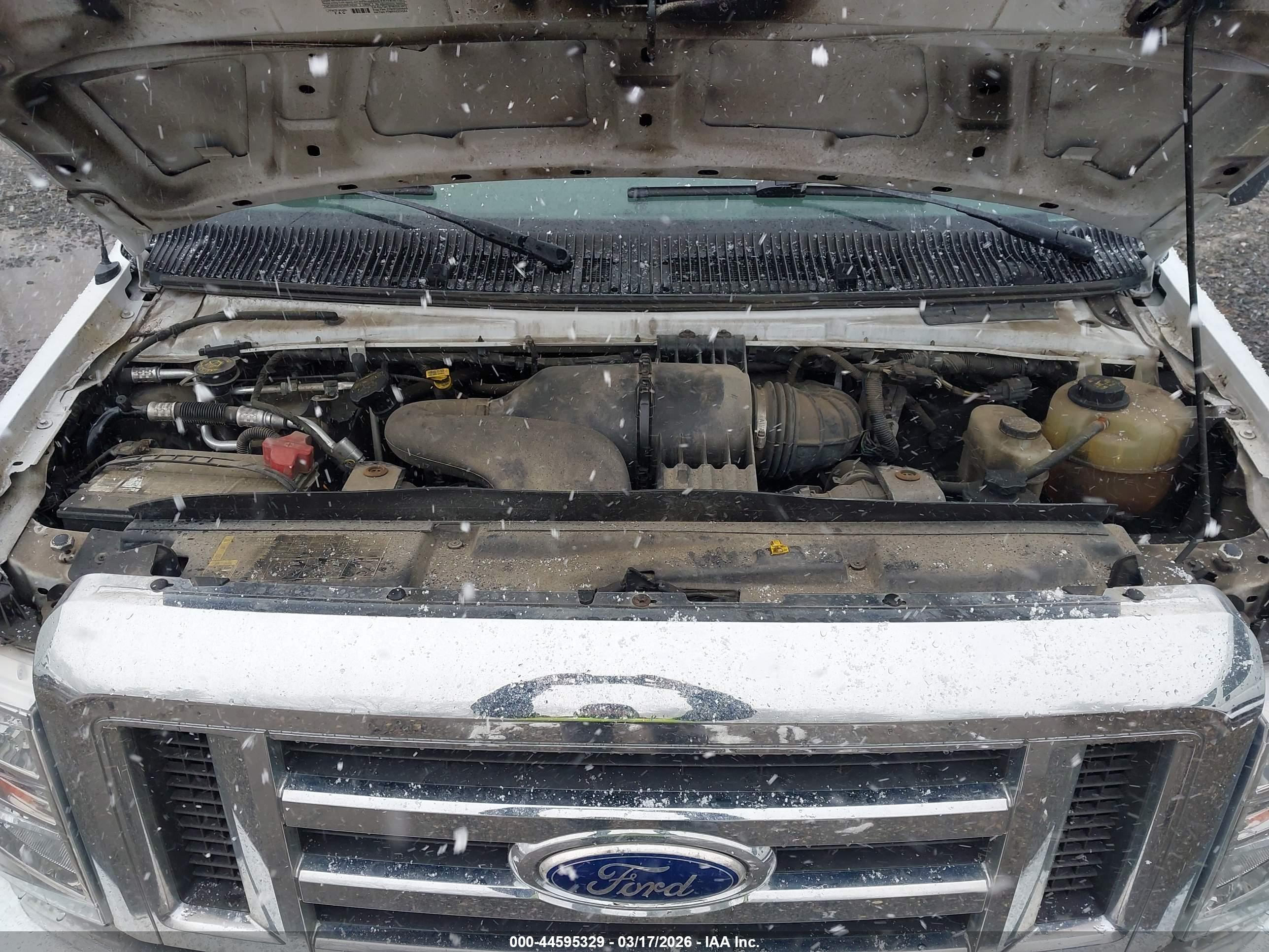 FORD E-350 image 10