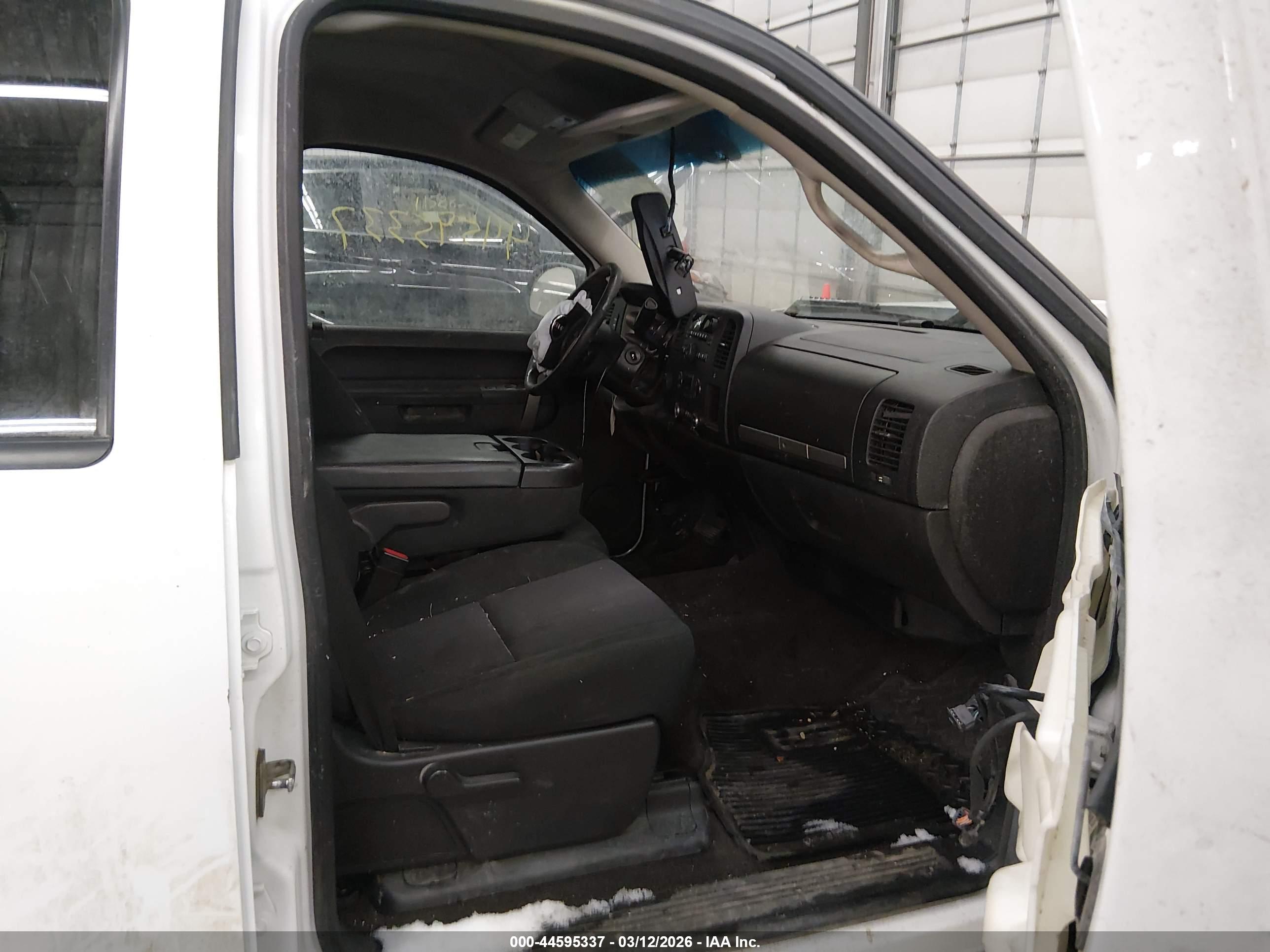 GMC SIERRA image 5