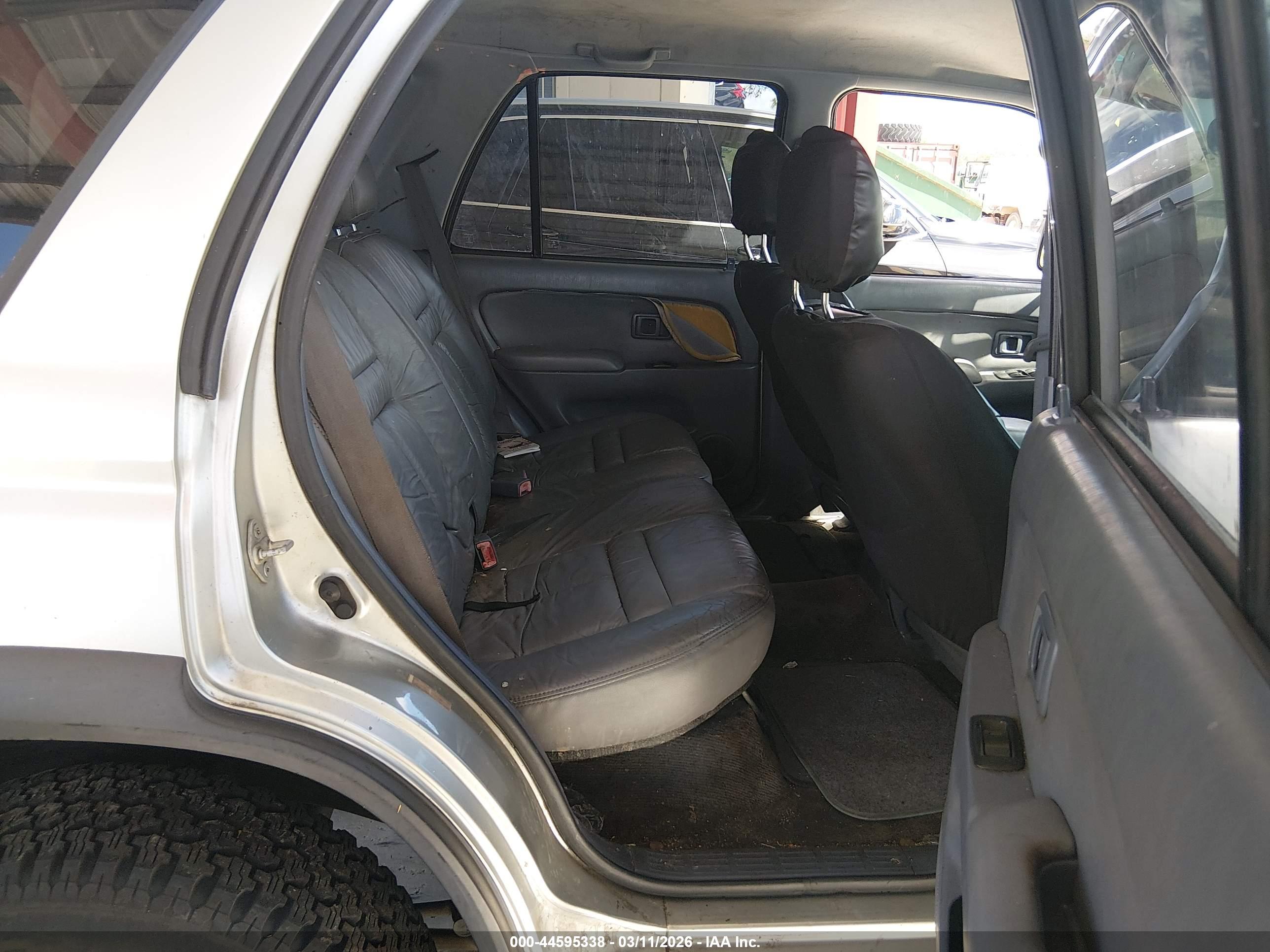 TOYOTA 4RUNNER image 8