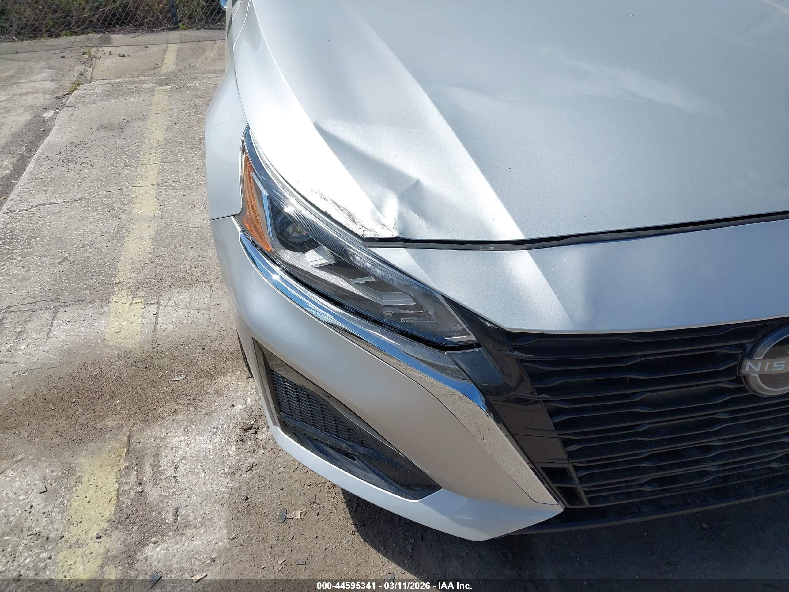 NISSAN ALTIMA image 6