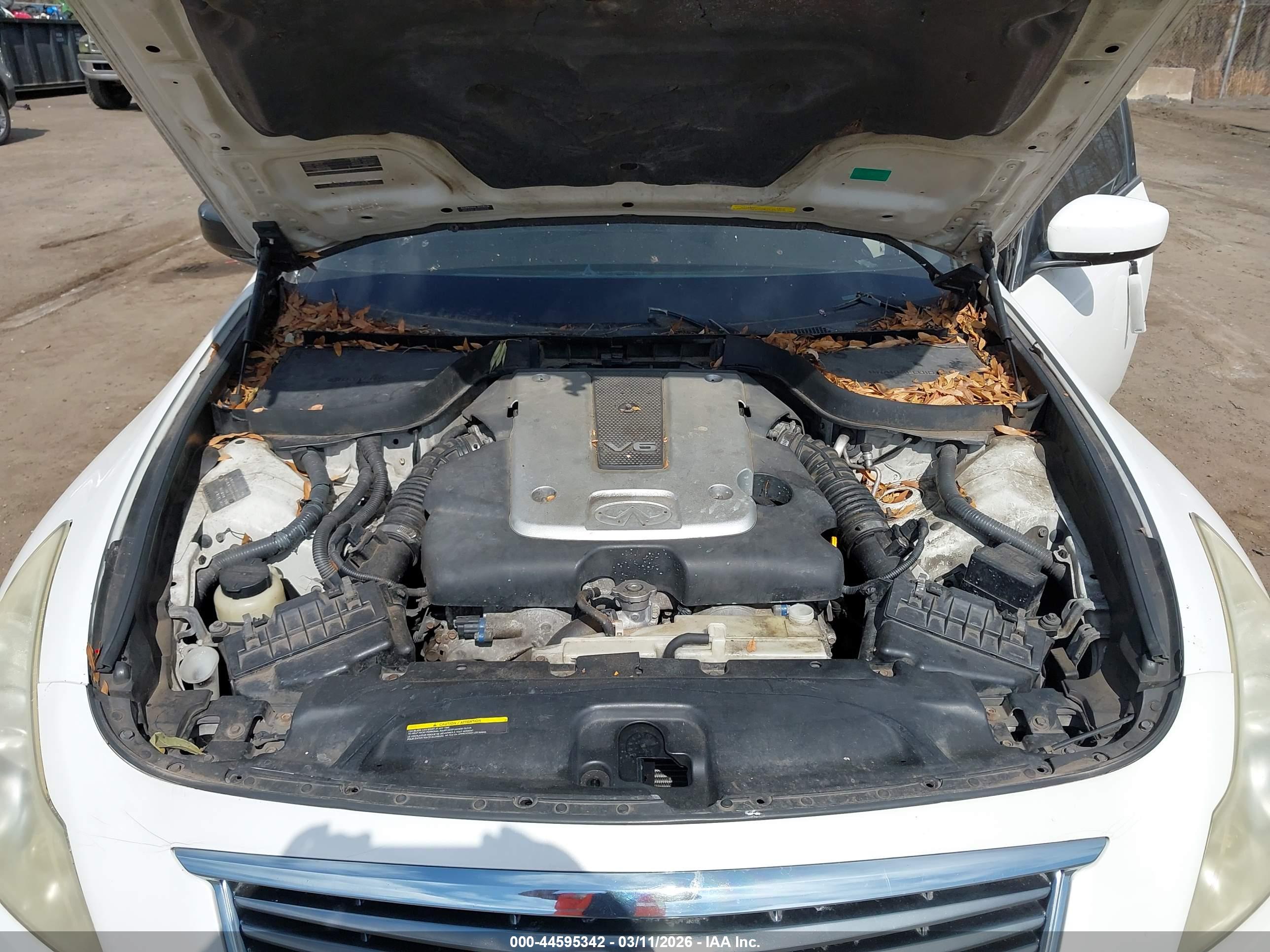 INFINITI G25X image 10