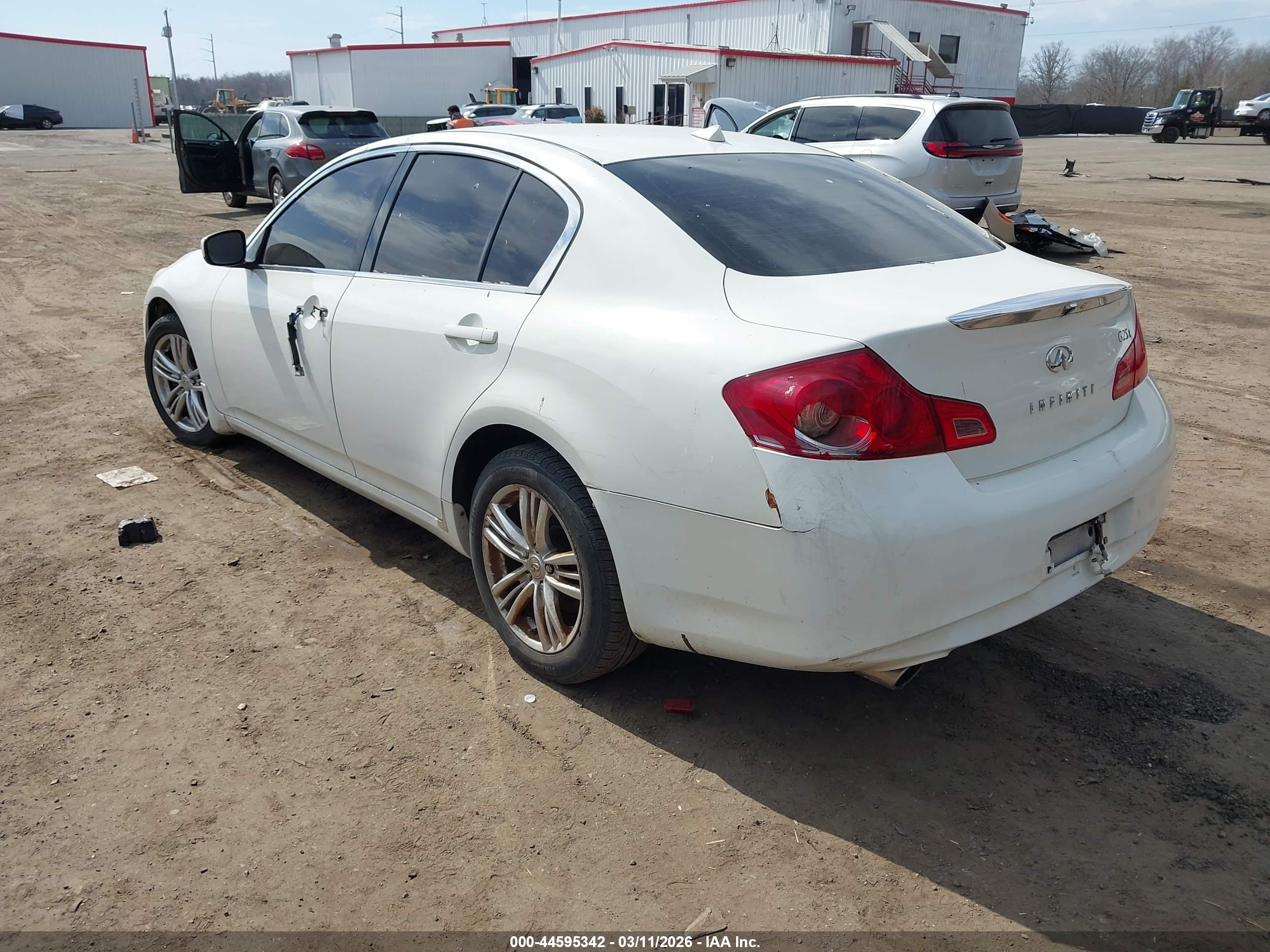 INFINITI G25X image 3