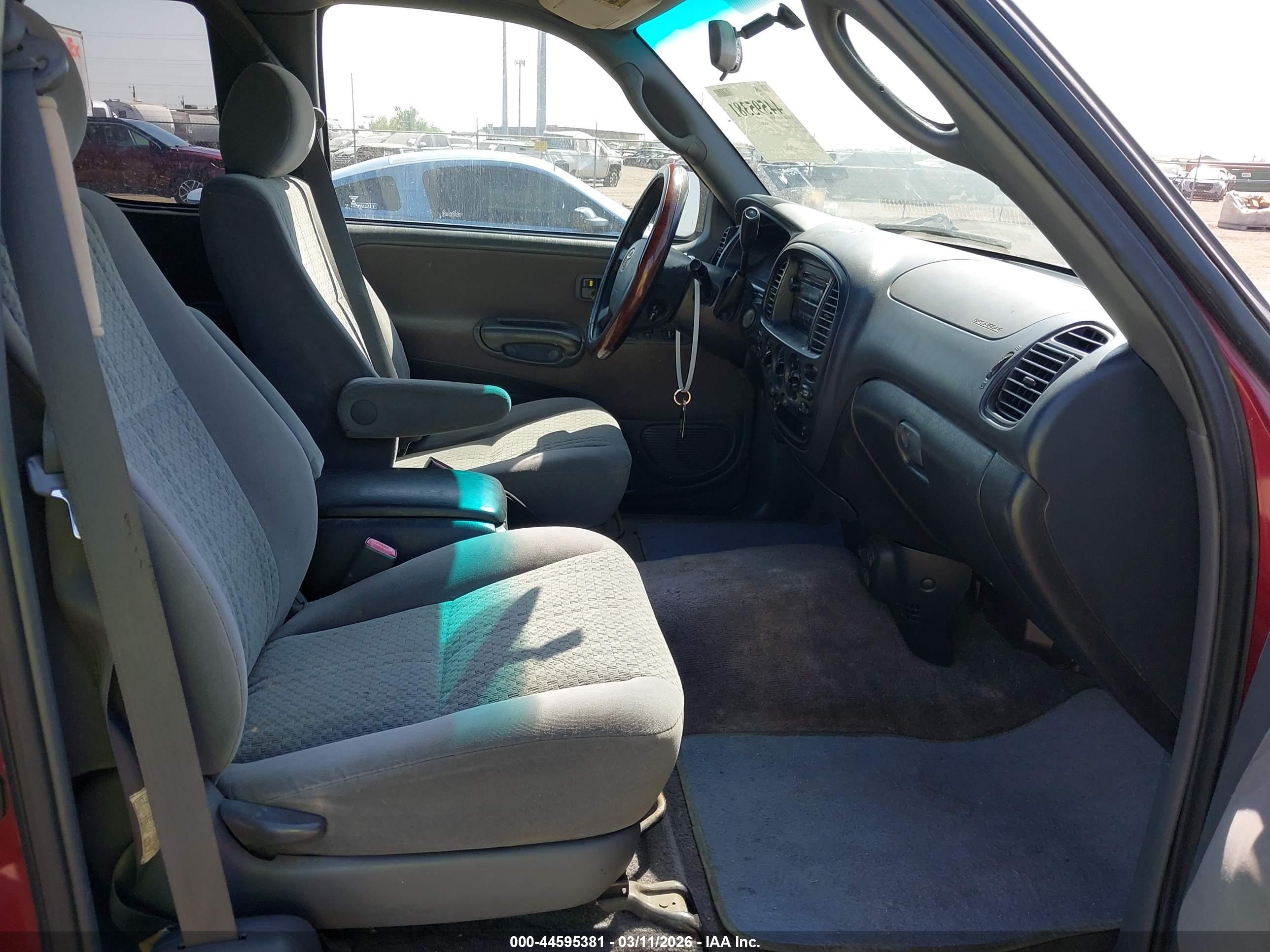 TOYOTA TUNDRA image 5