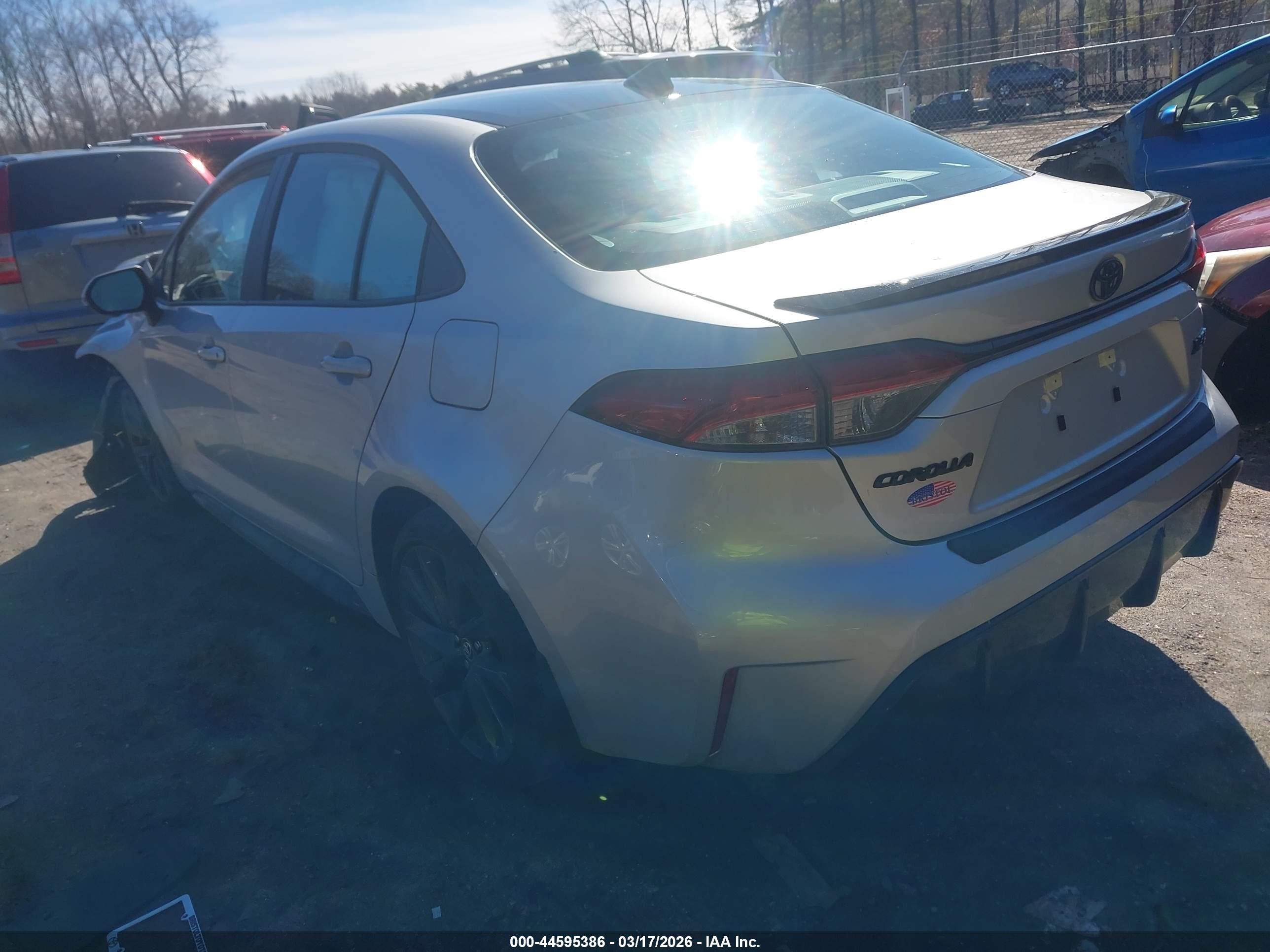 TOYOTA COROLLA image 3