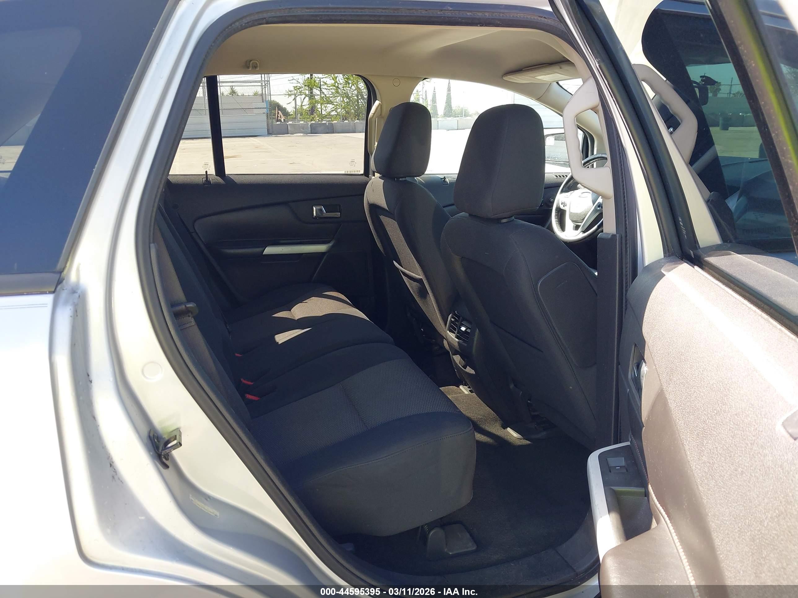 FORD EDGE image 8