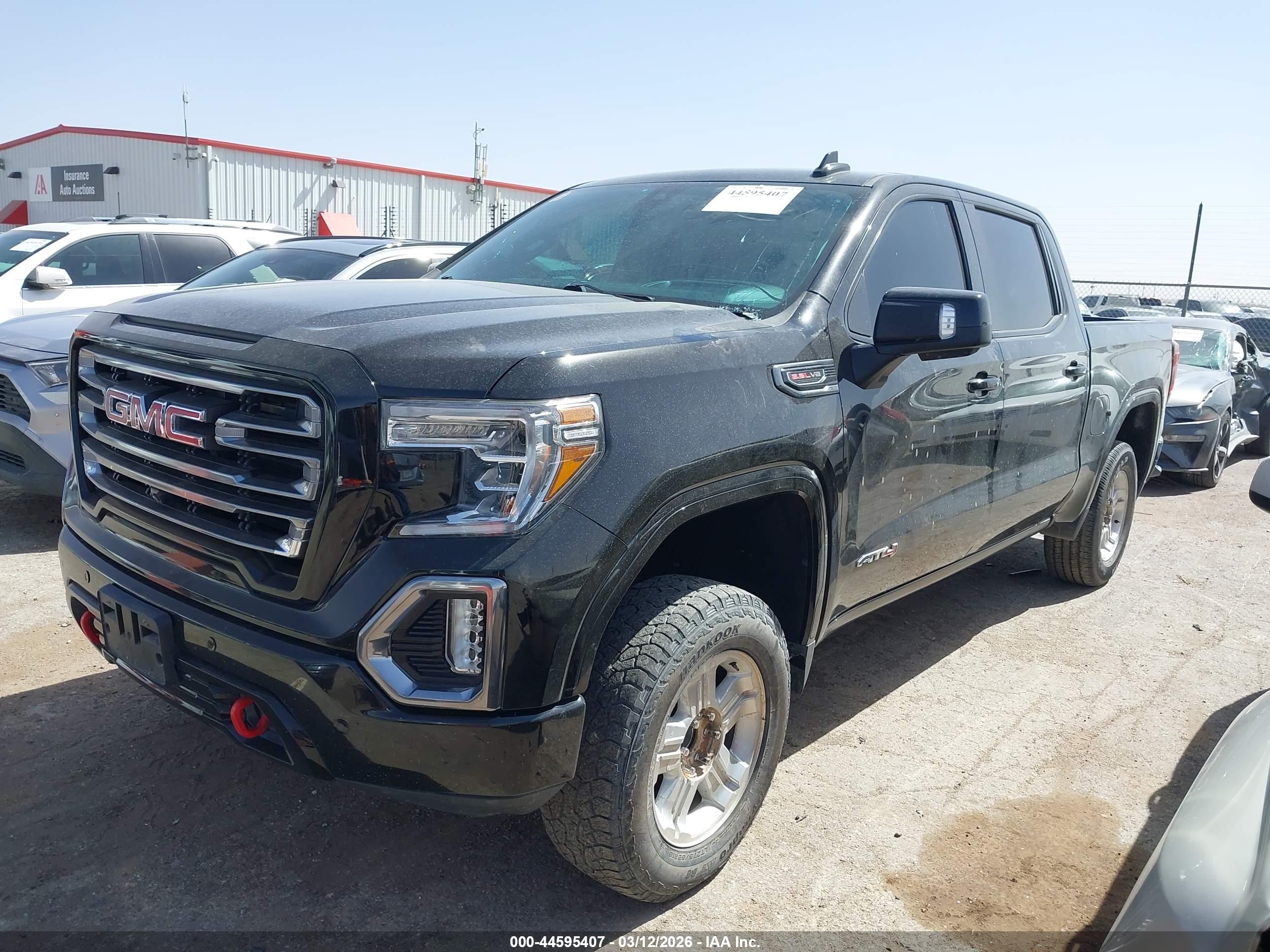 GMC SIERRA image 2