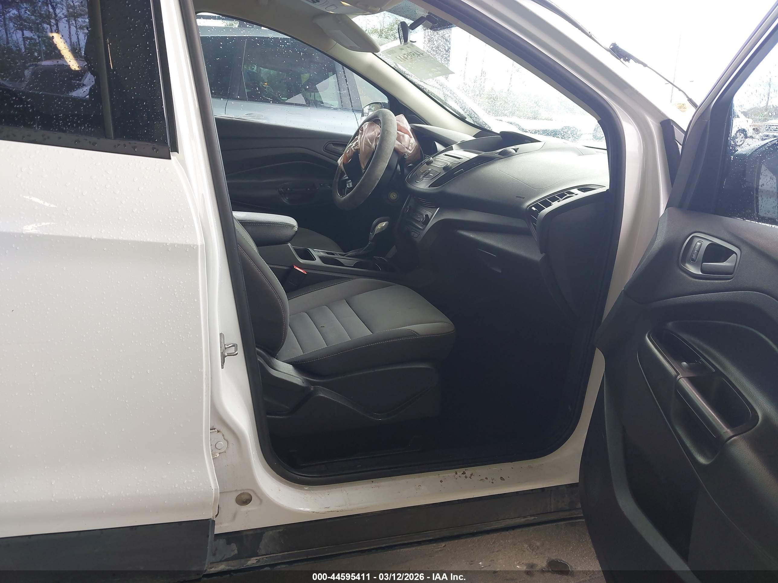 FORD ESCAPE image 5