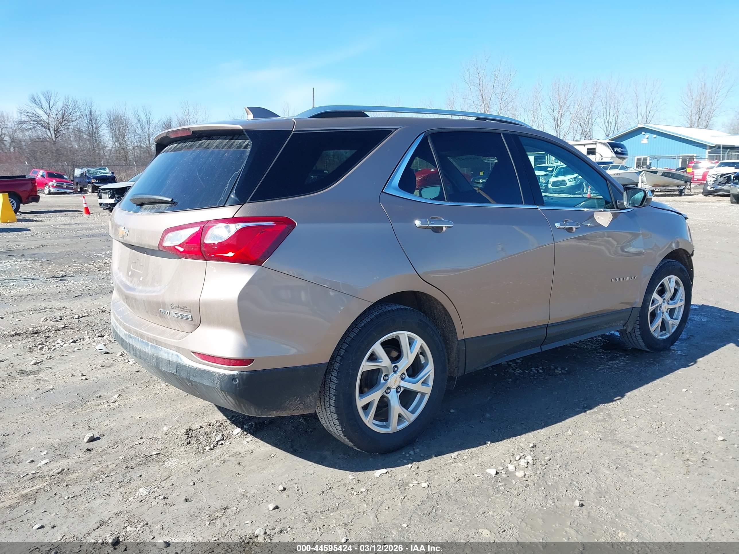 CHEVROLET EQUINOX image 4