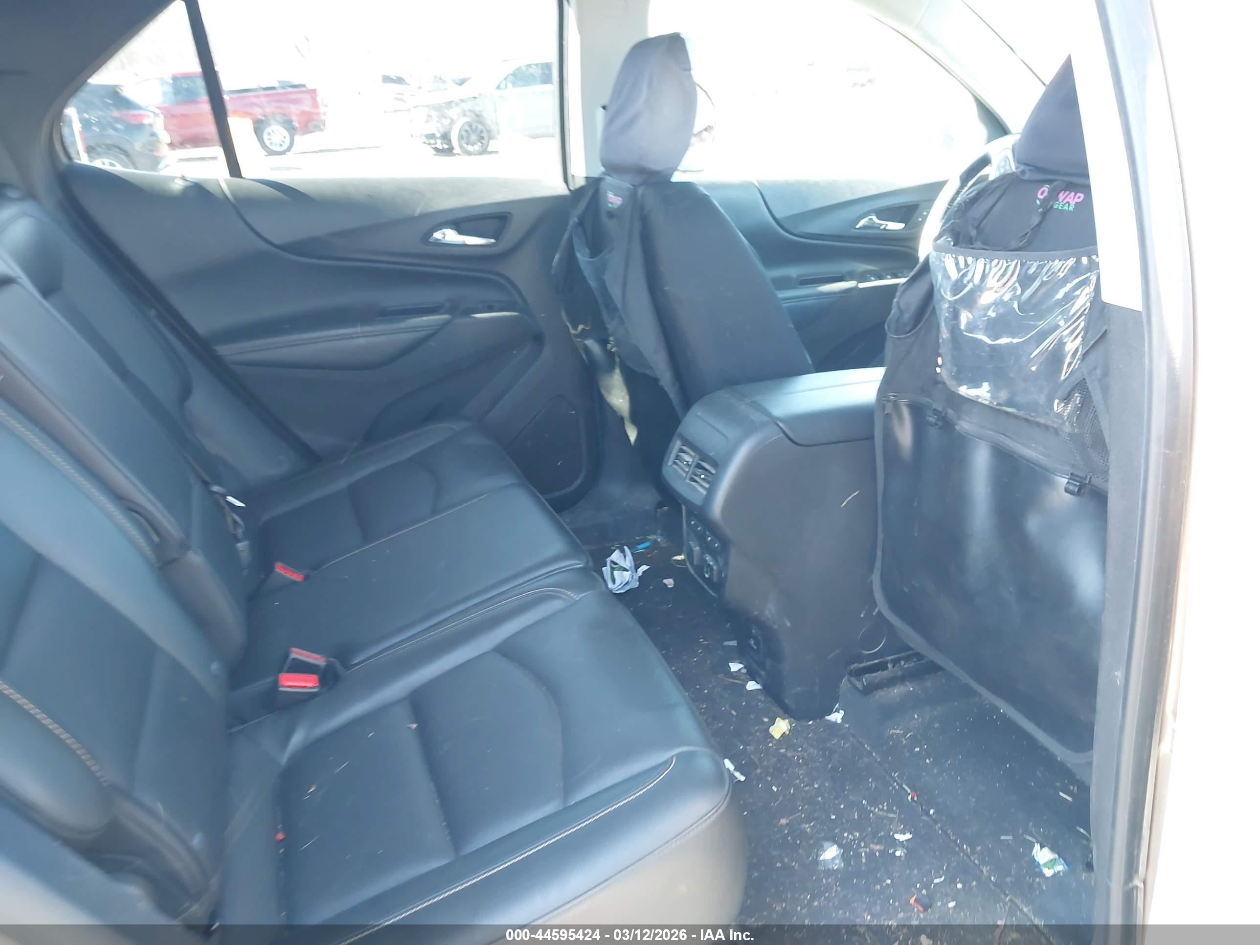 CHEVROLET EQUINOX image 8