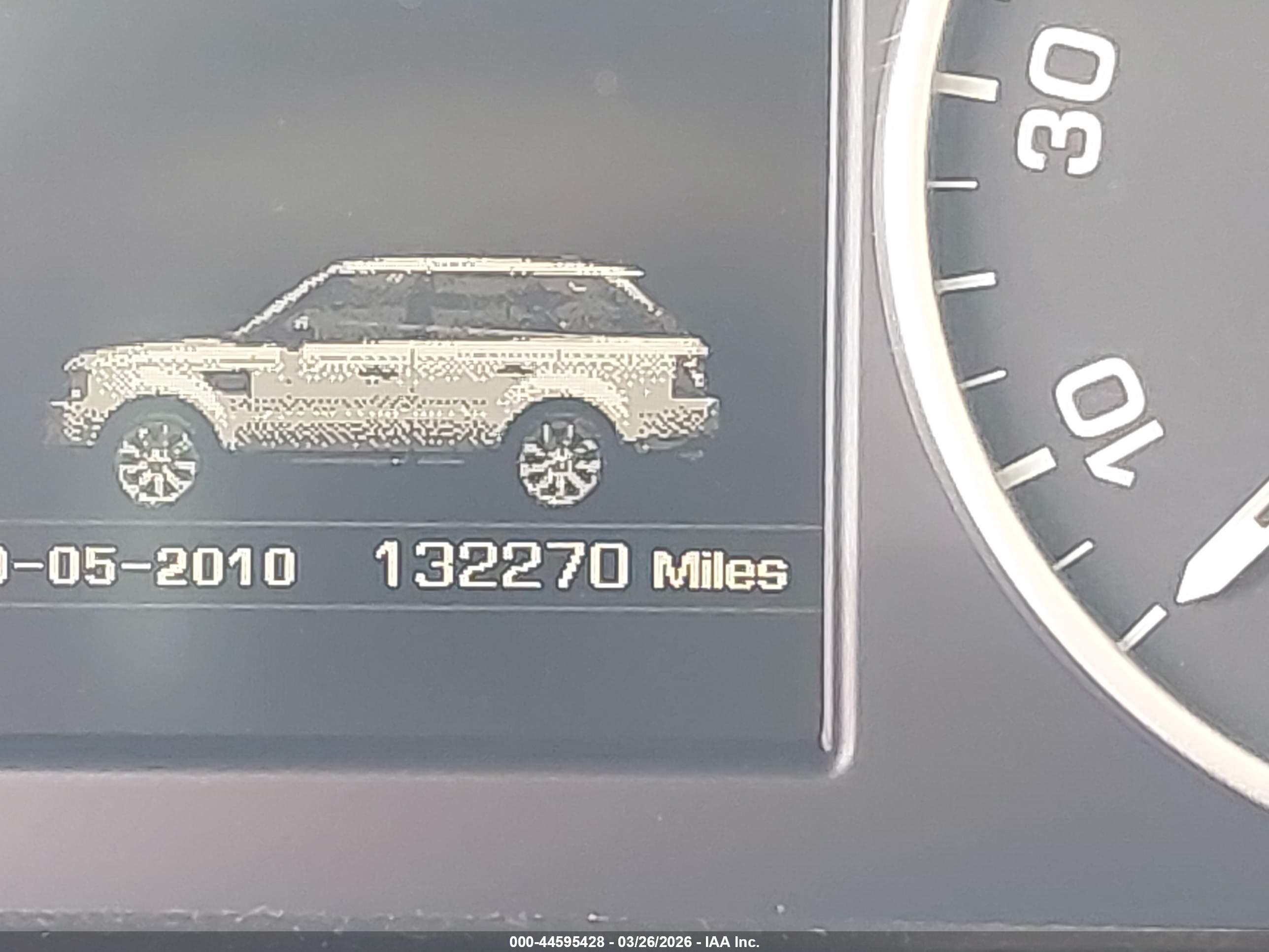 LAND ROVER image 7