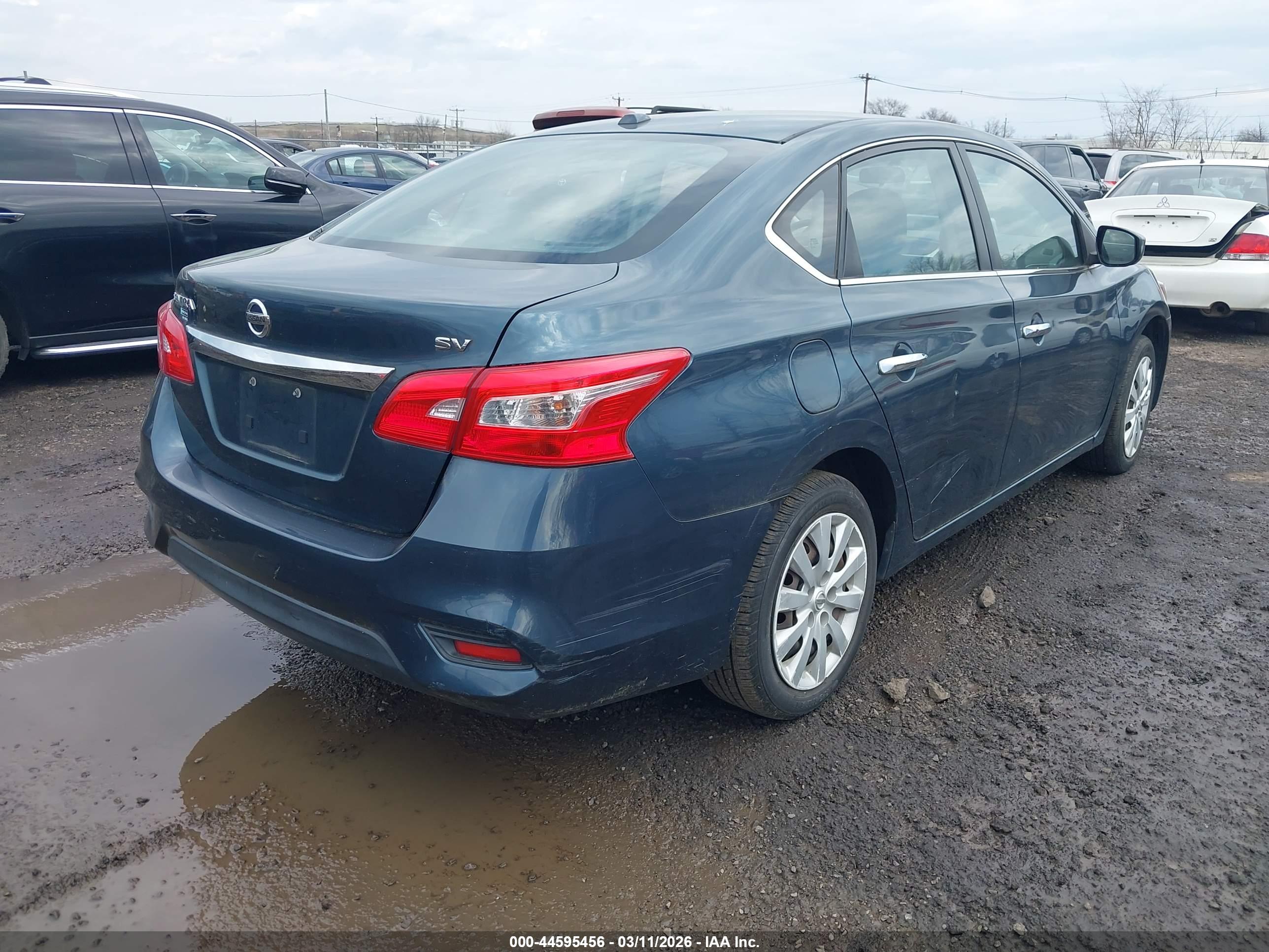 NISSAN SENTRA image 4