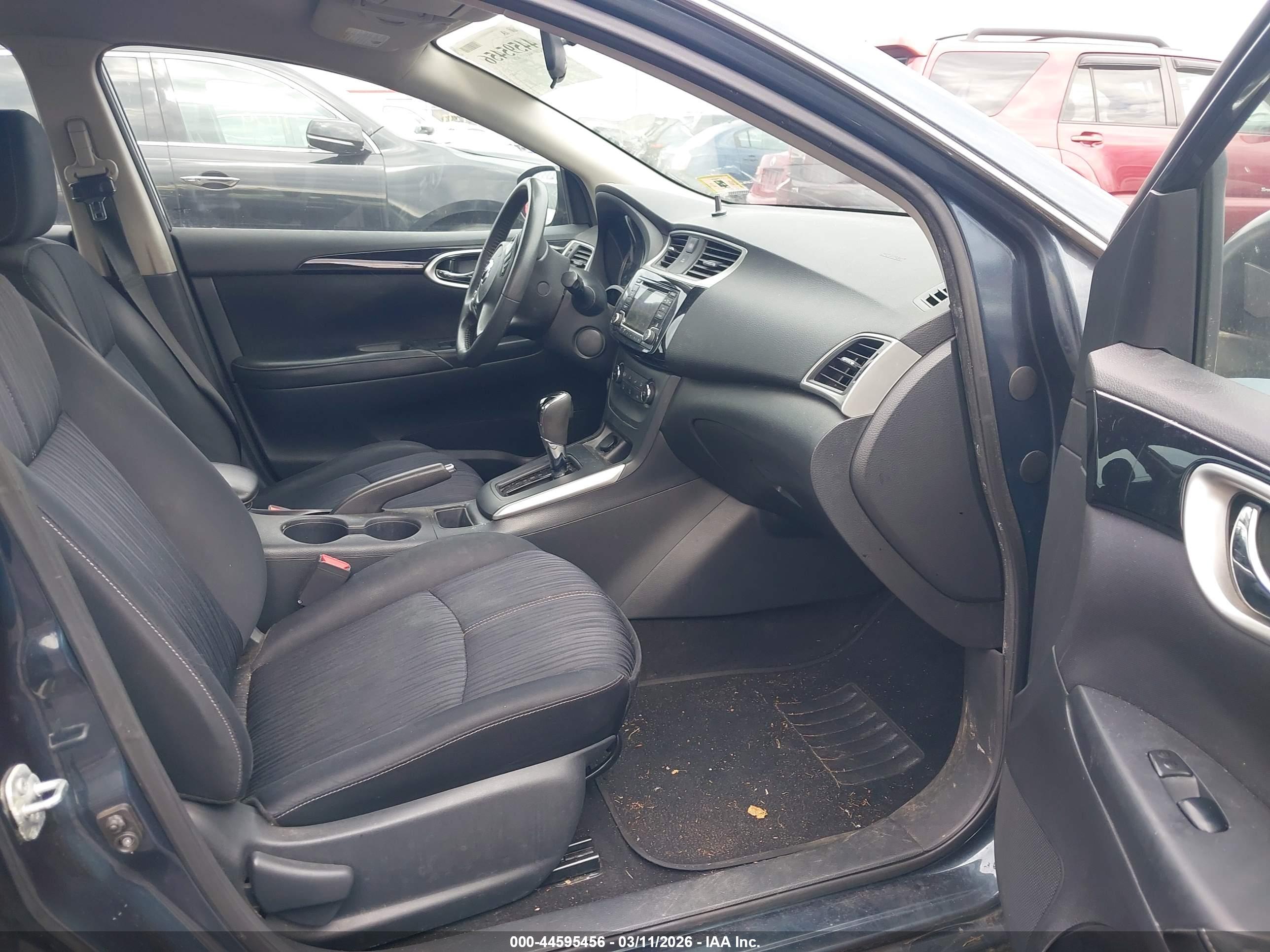 NISSAN SENTRA image 5