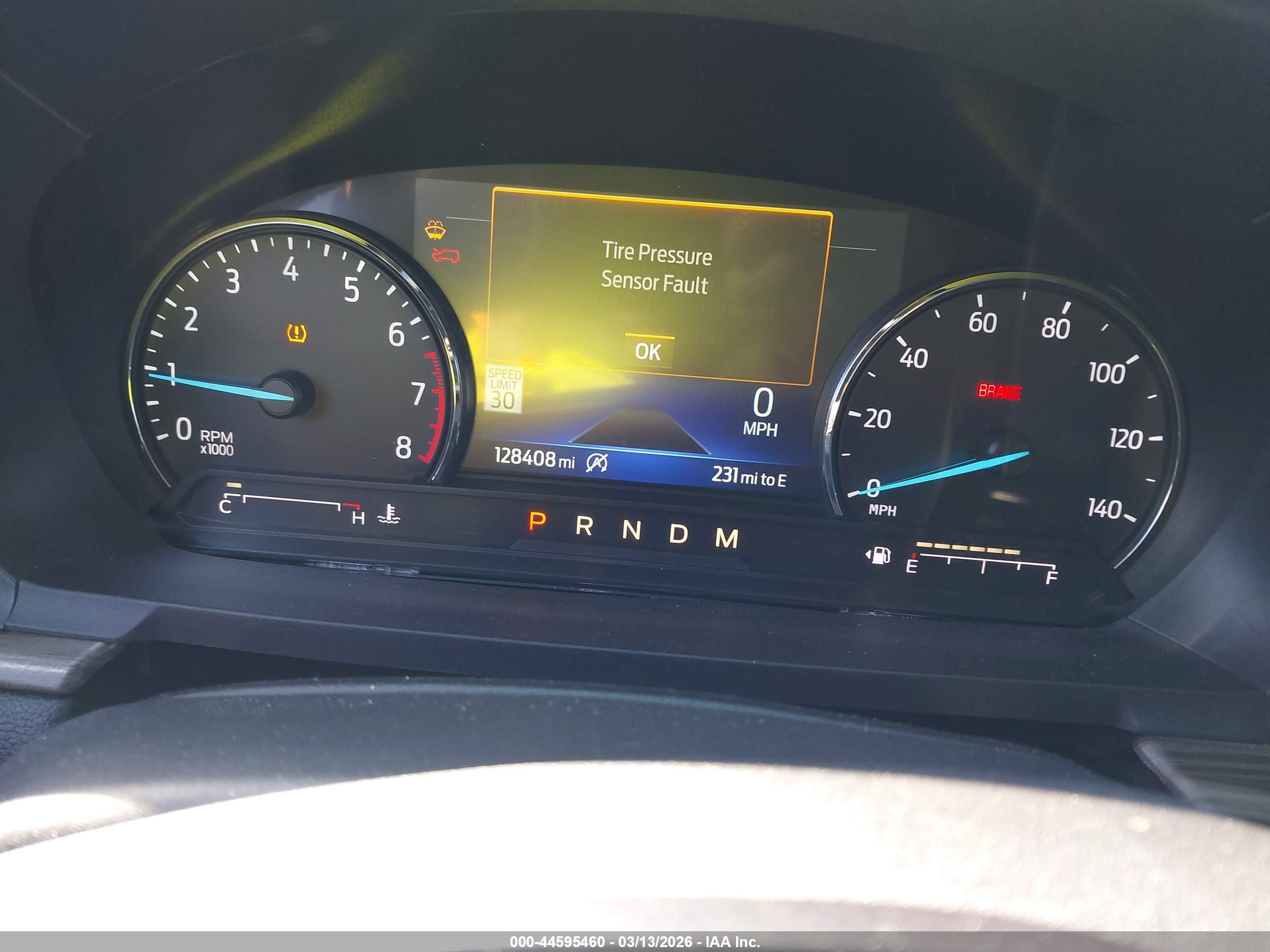 FORD EXPLORER image 7
