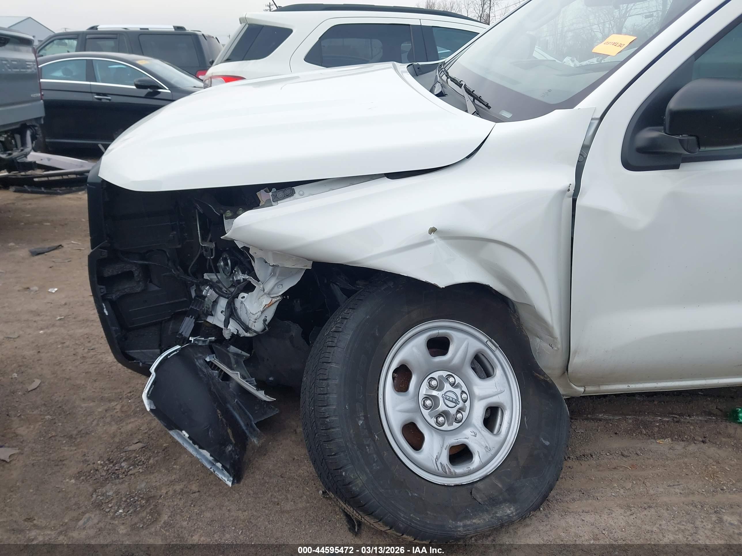 NISSAN FRONTIER image 6