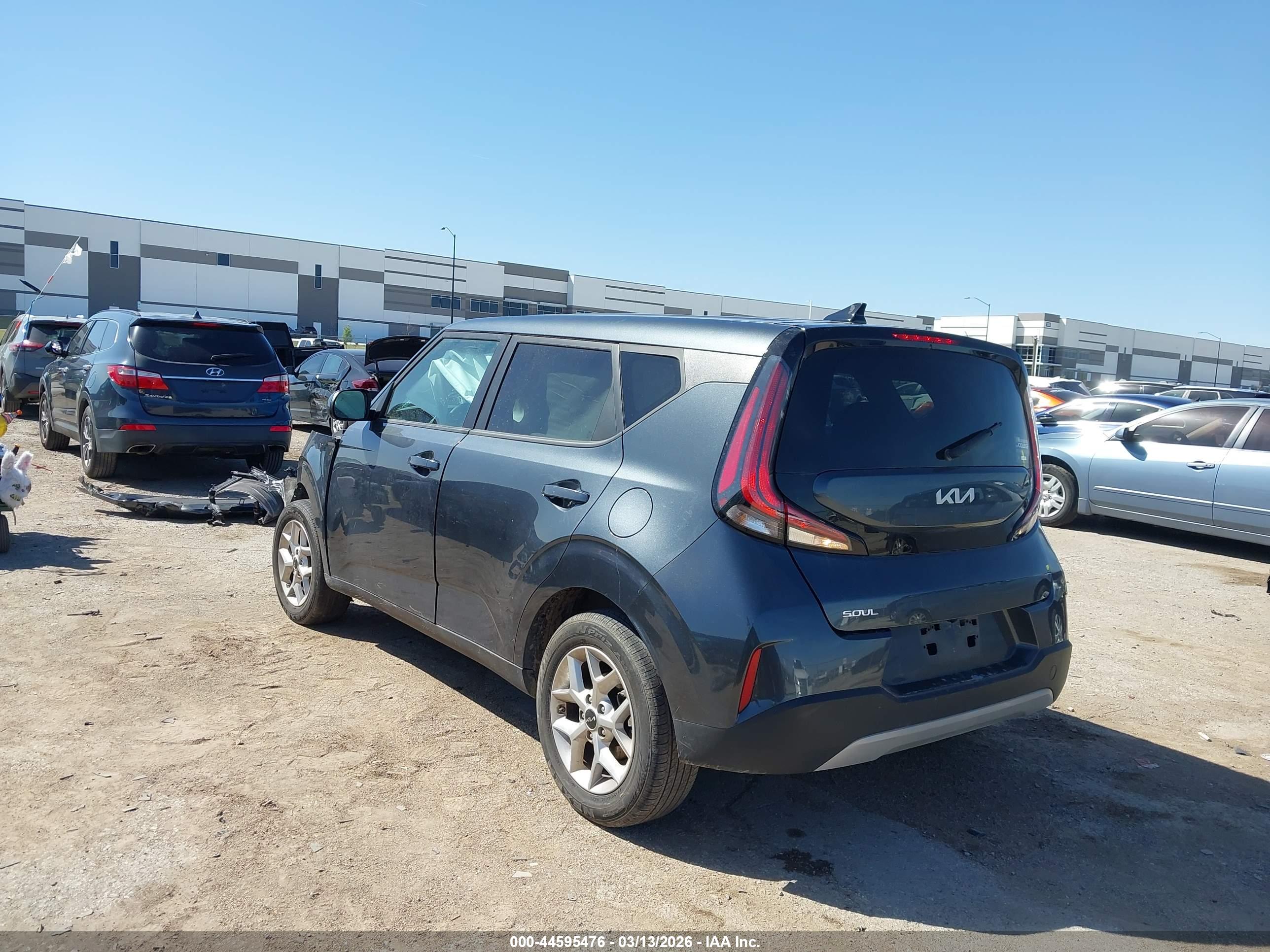 KIA SOUL image 3