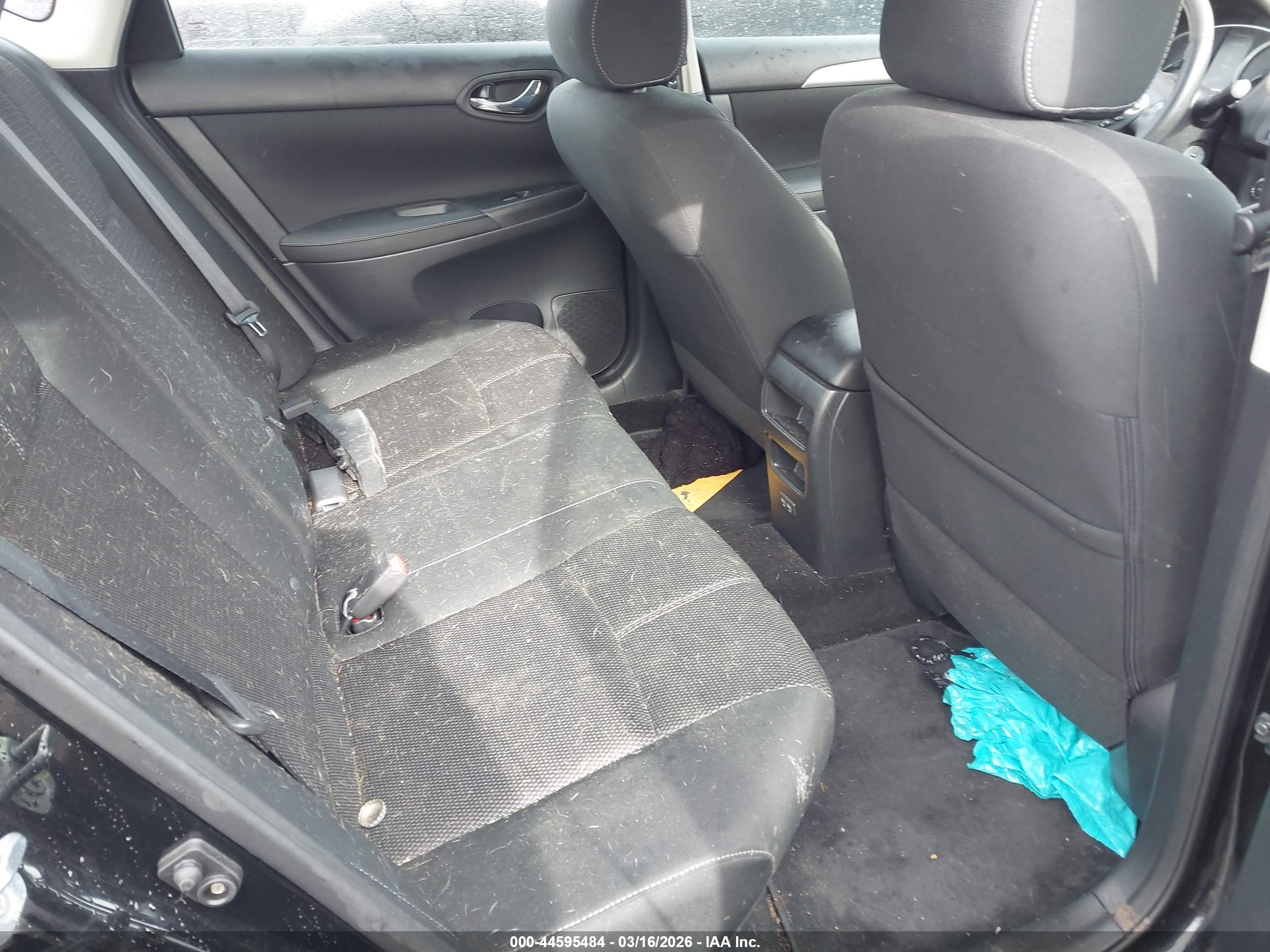 NISSAN SENTRA image 8