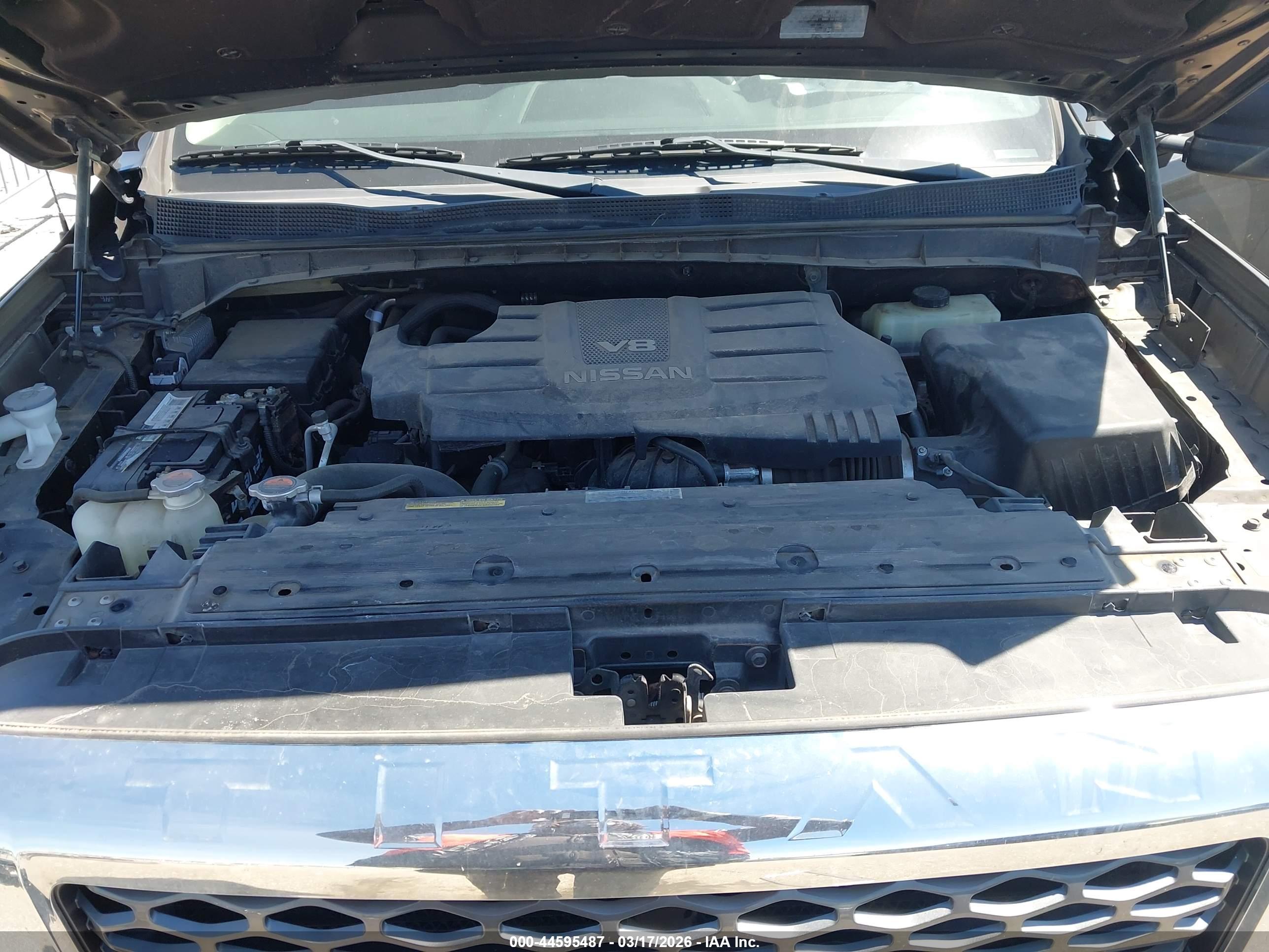 NISSAN TITAN image 10