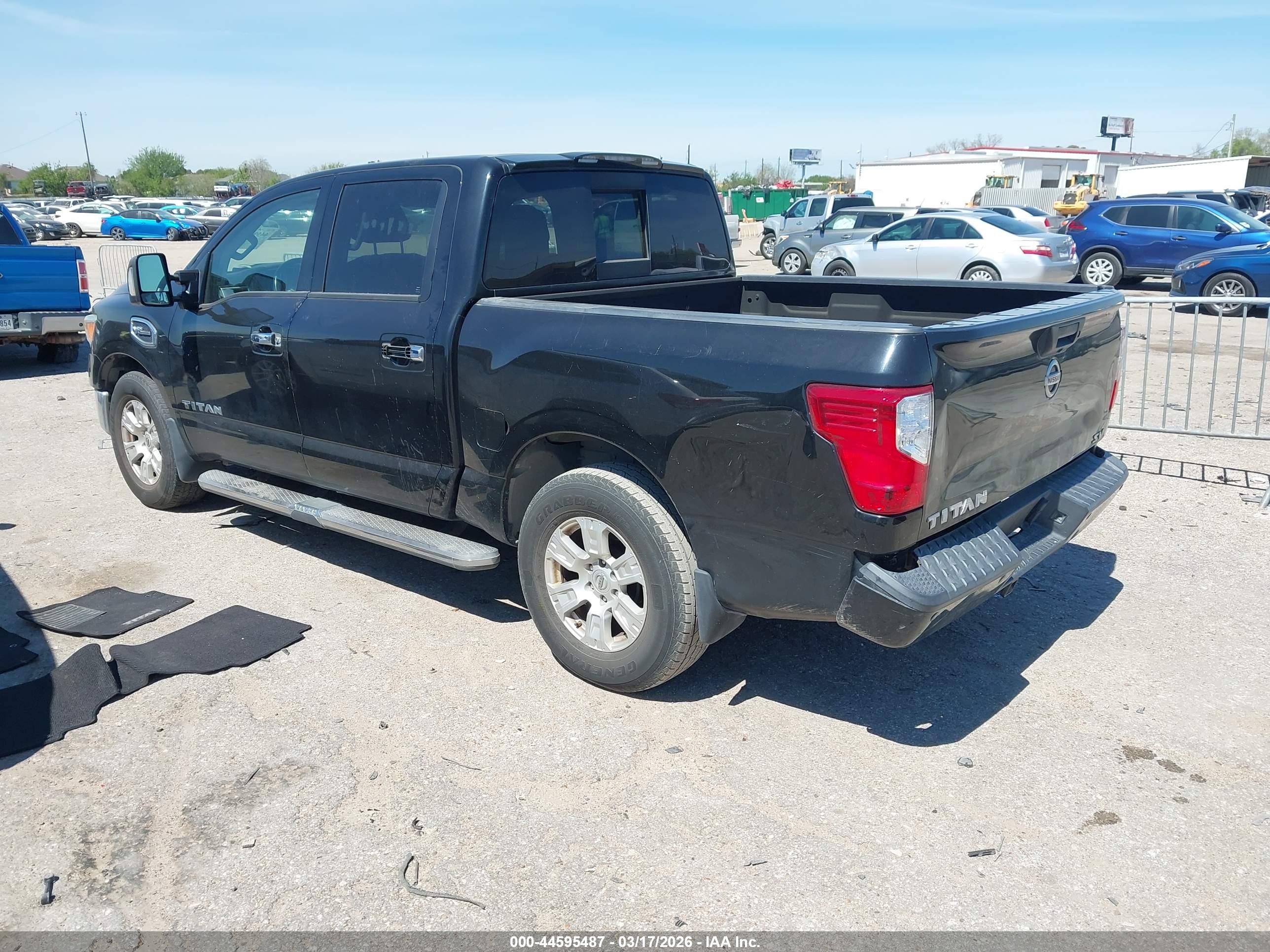 NISSAN TITAN image 3