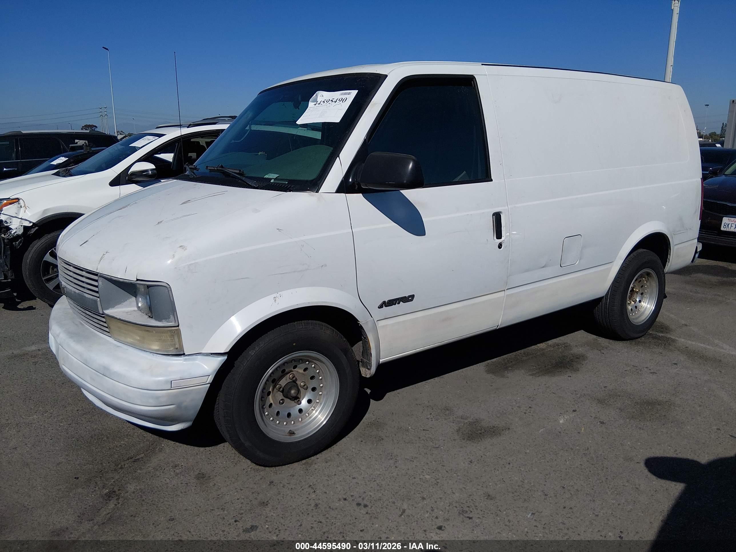 CHEVROLET ASTRO image 2