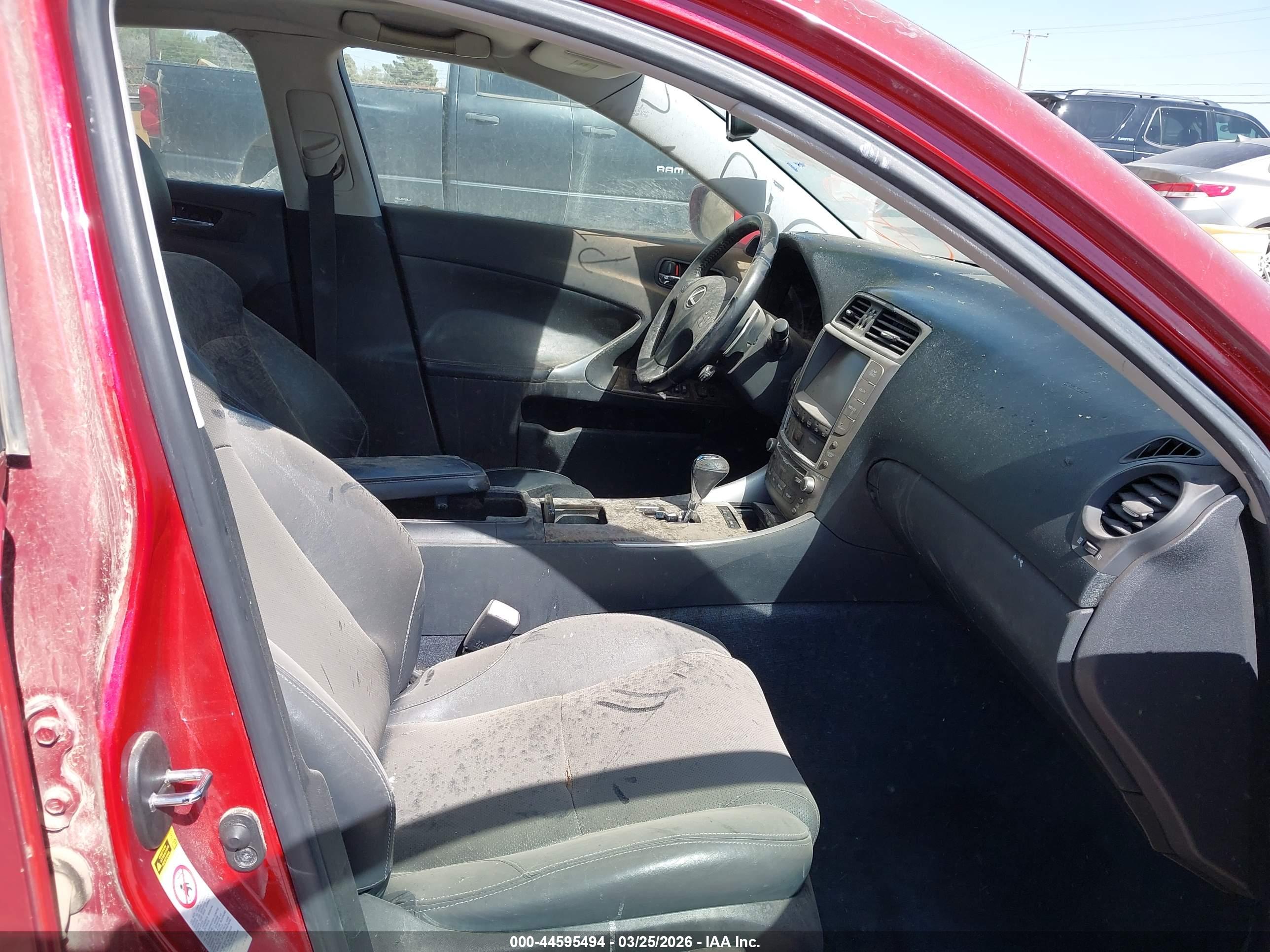 LEXUS IS image 5