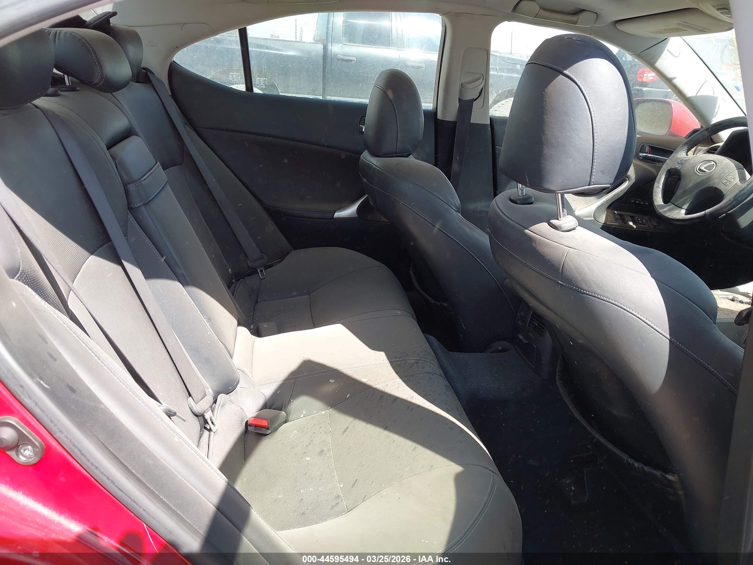 LEXUS IS image 8