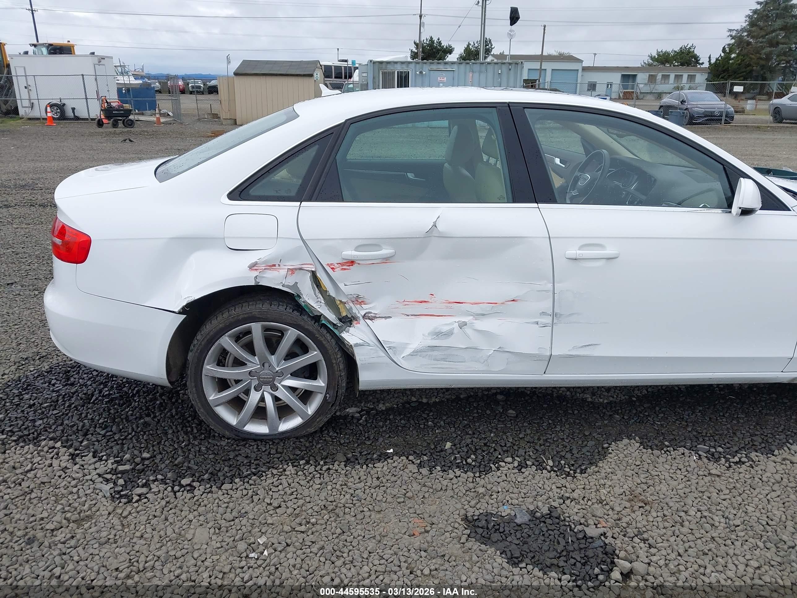 AUDI A4 image 6