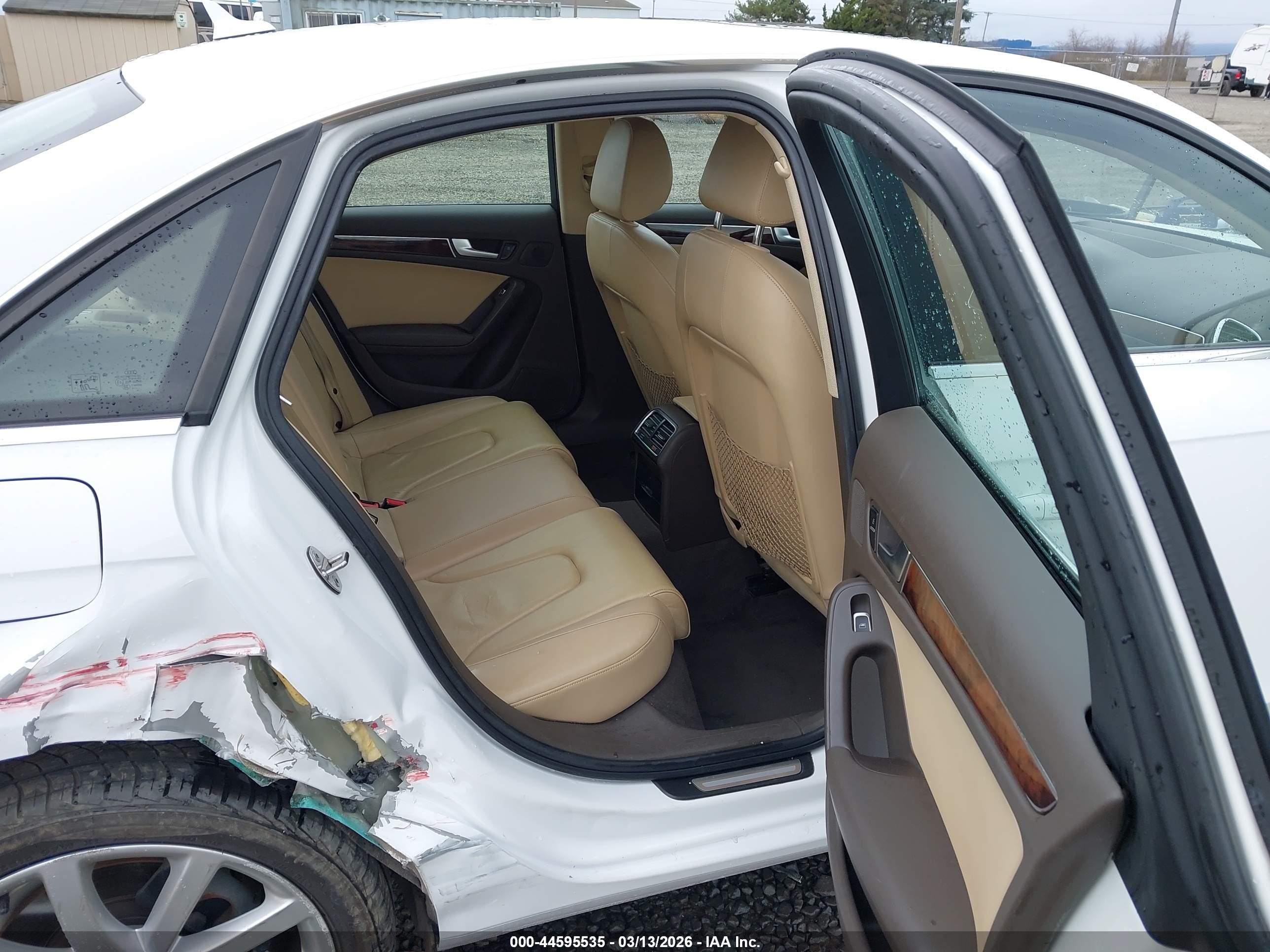 AUDI A4 image 8