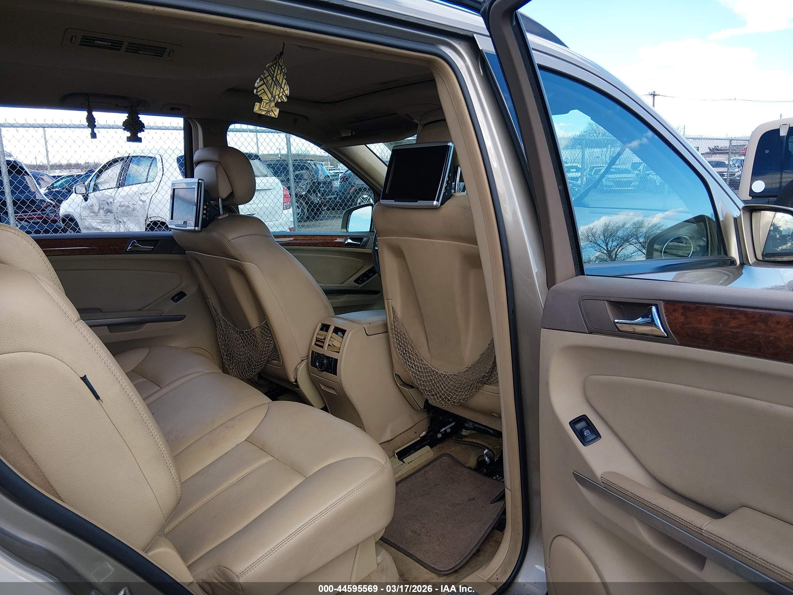 MERCEDES-BENZ GL image 8