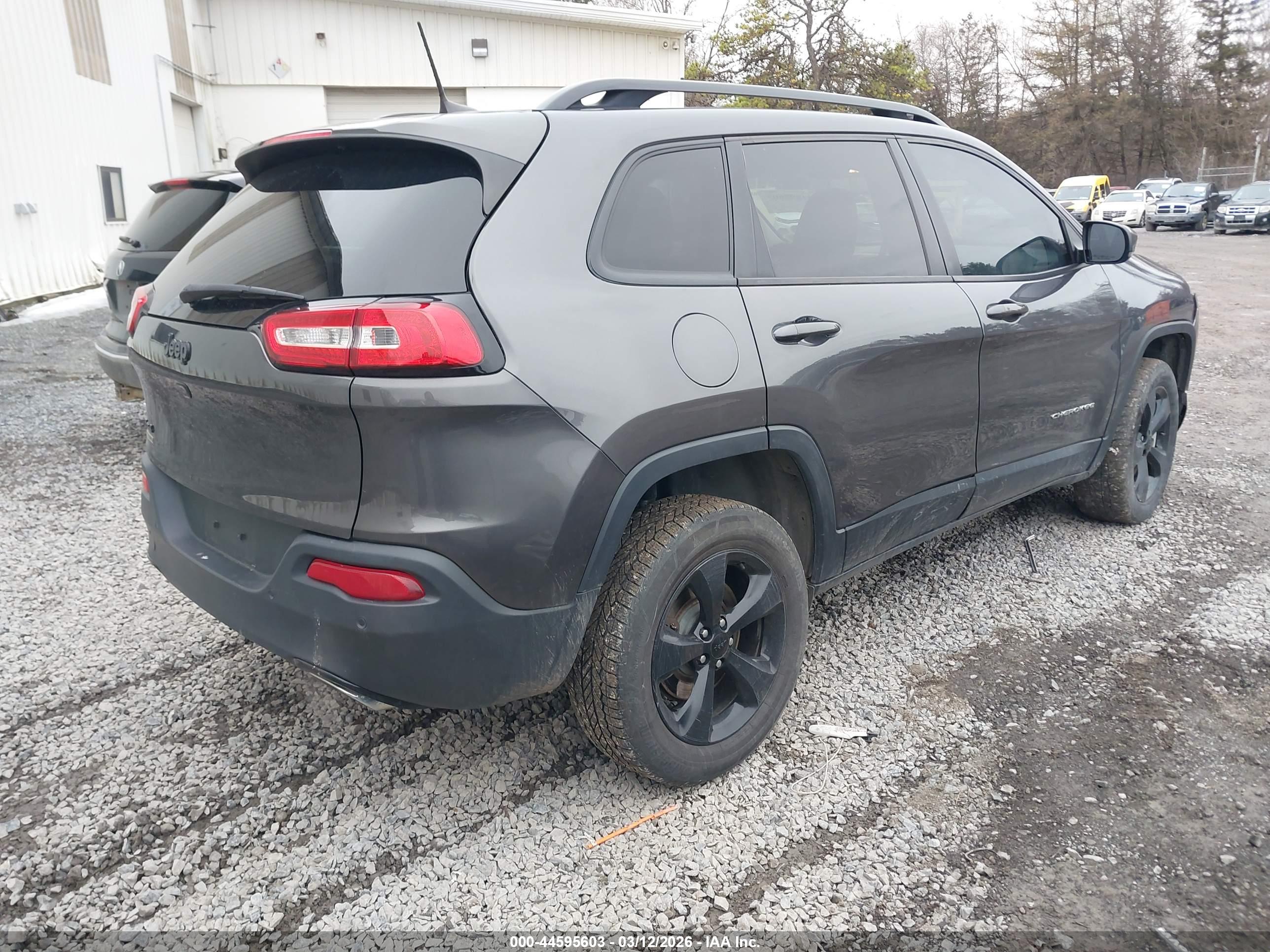 JEEP CHEROKEE image 4