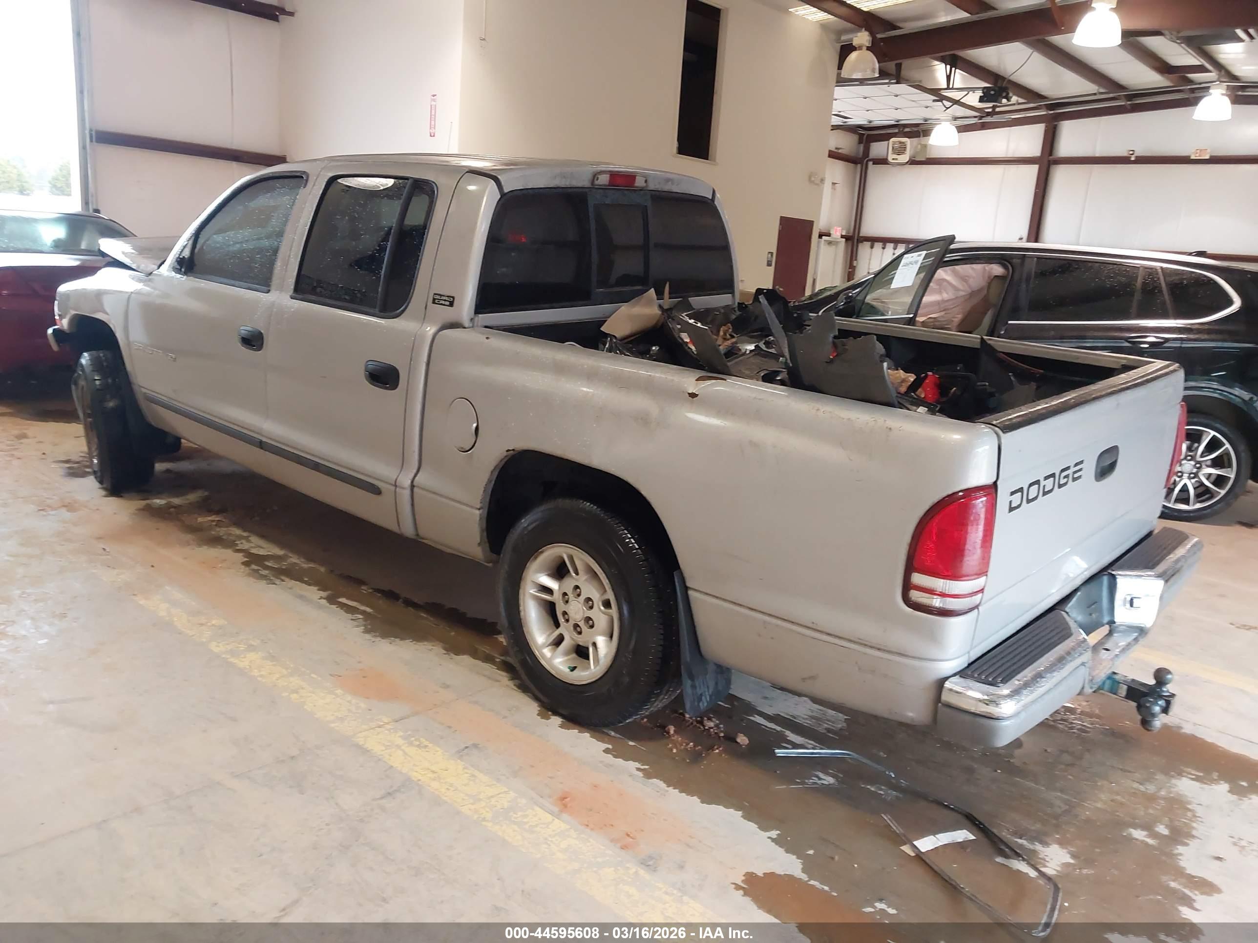 DODGE DAKOTA image 3