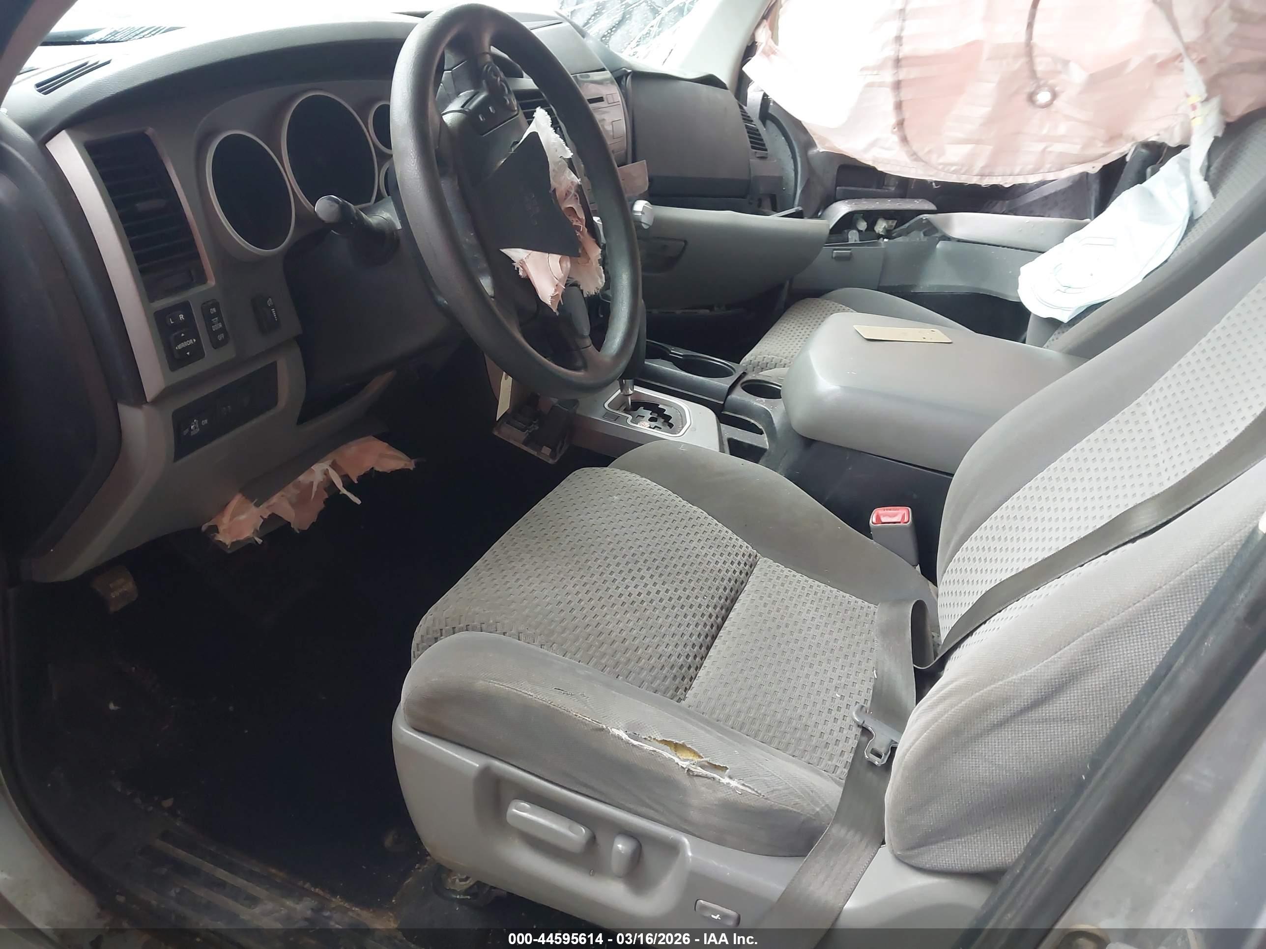 TOYOTA TUNDRA image 5