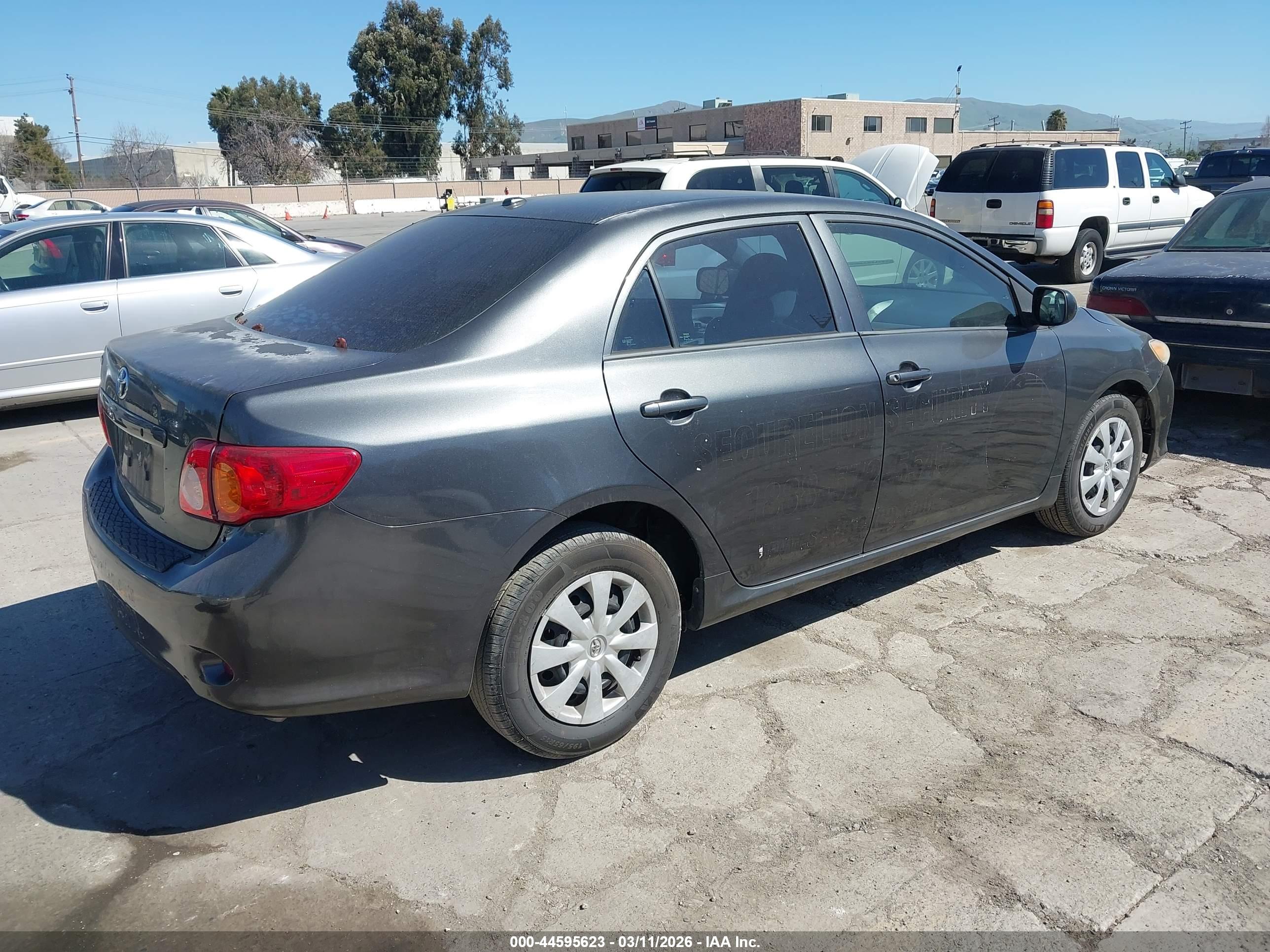TOYOTA COROLLA image 4