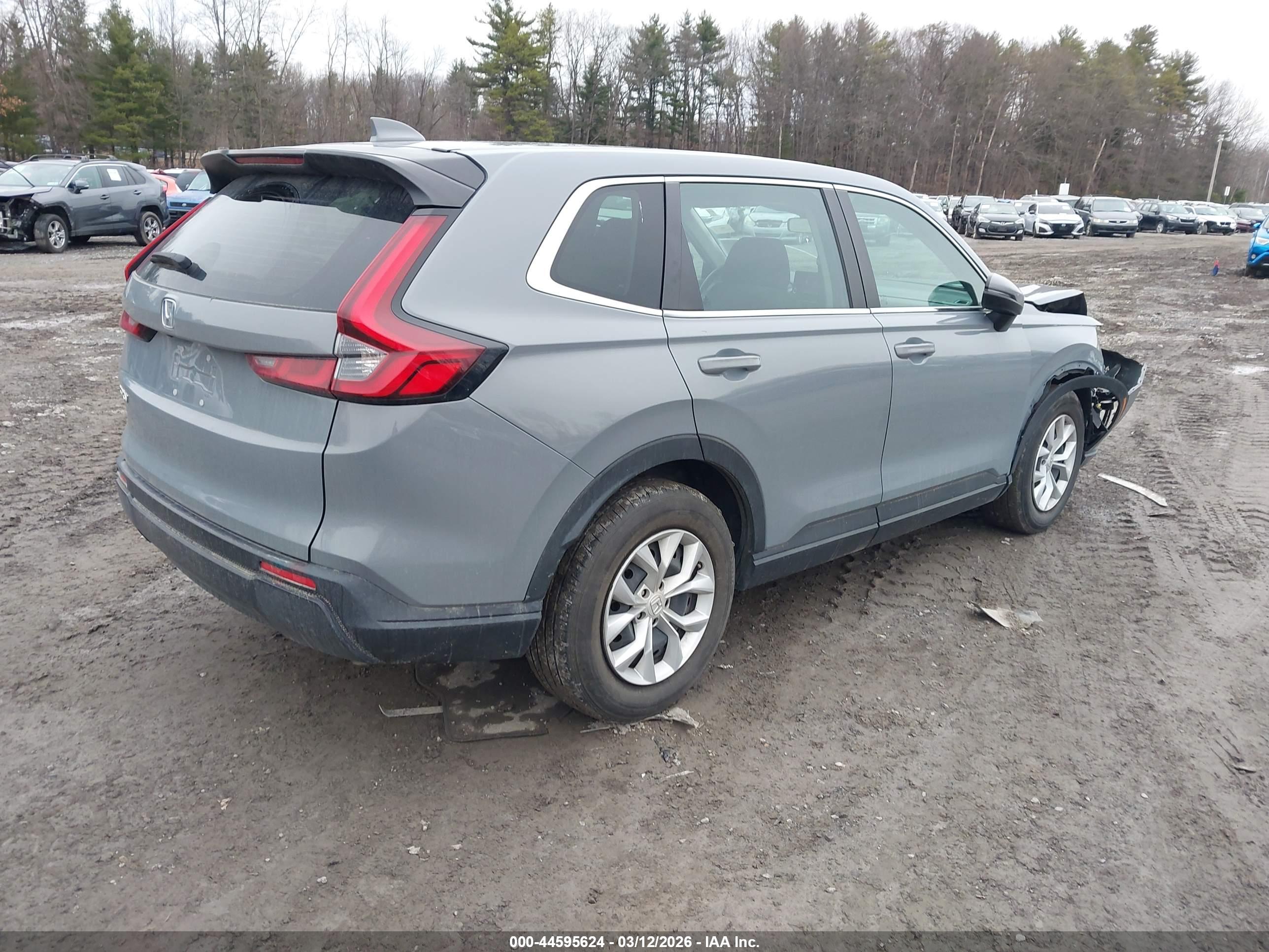 HONDA CR-V image 4