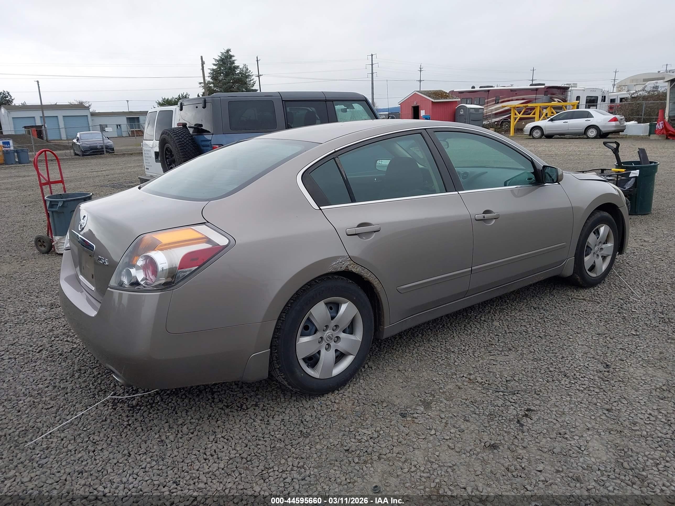 NISSAN ALTIMA image 4