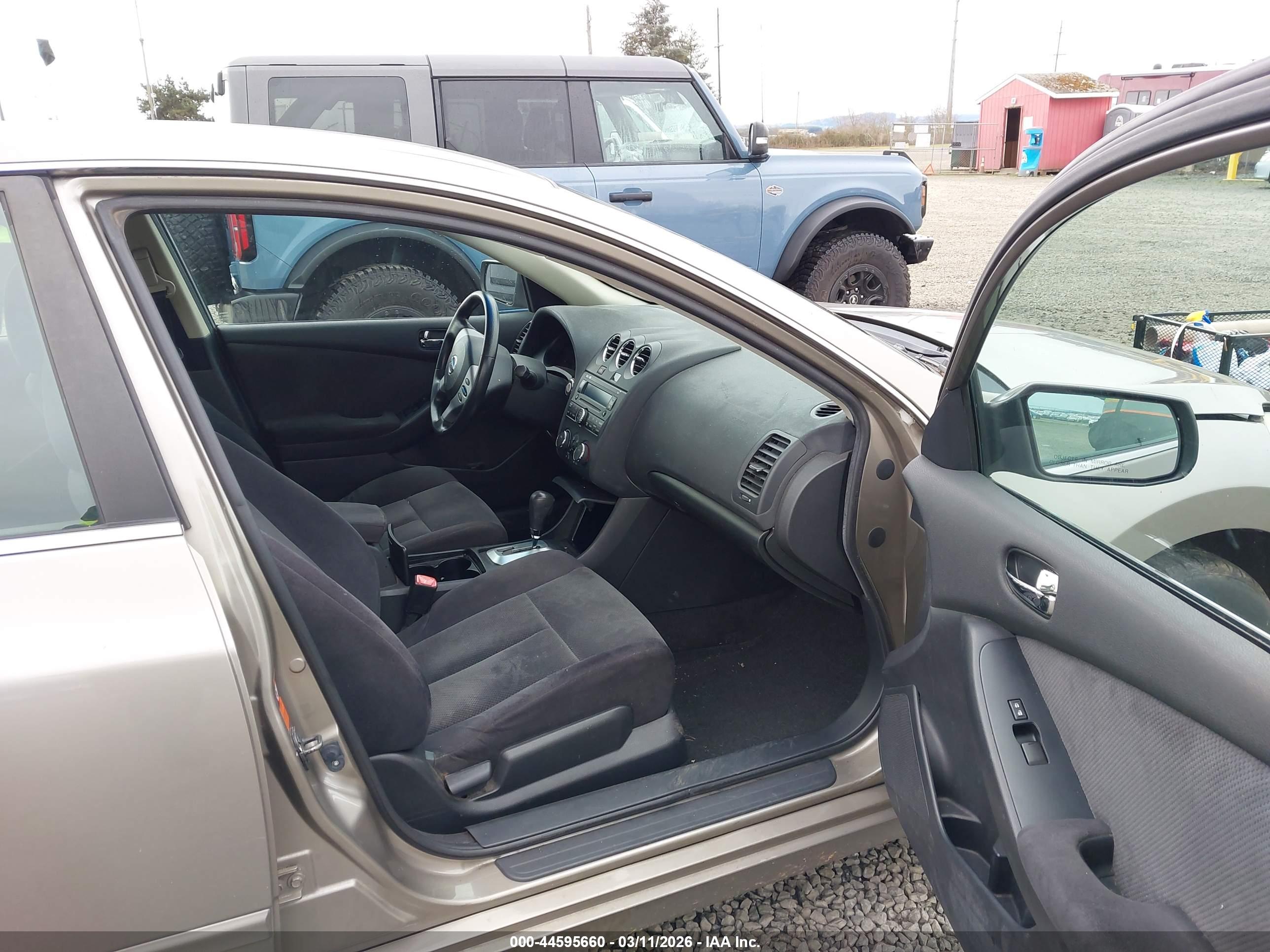 NISSAN ALTIMA image 5