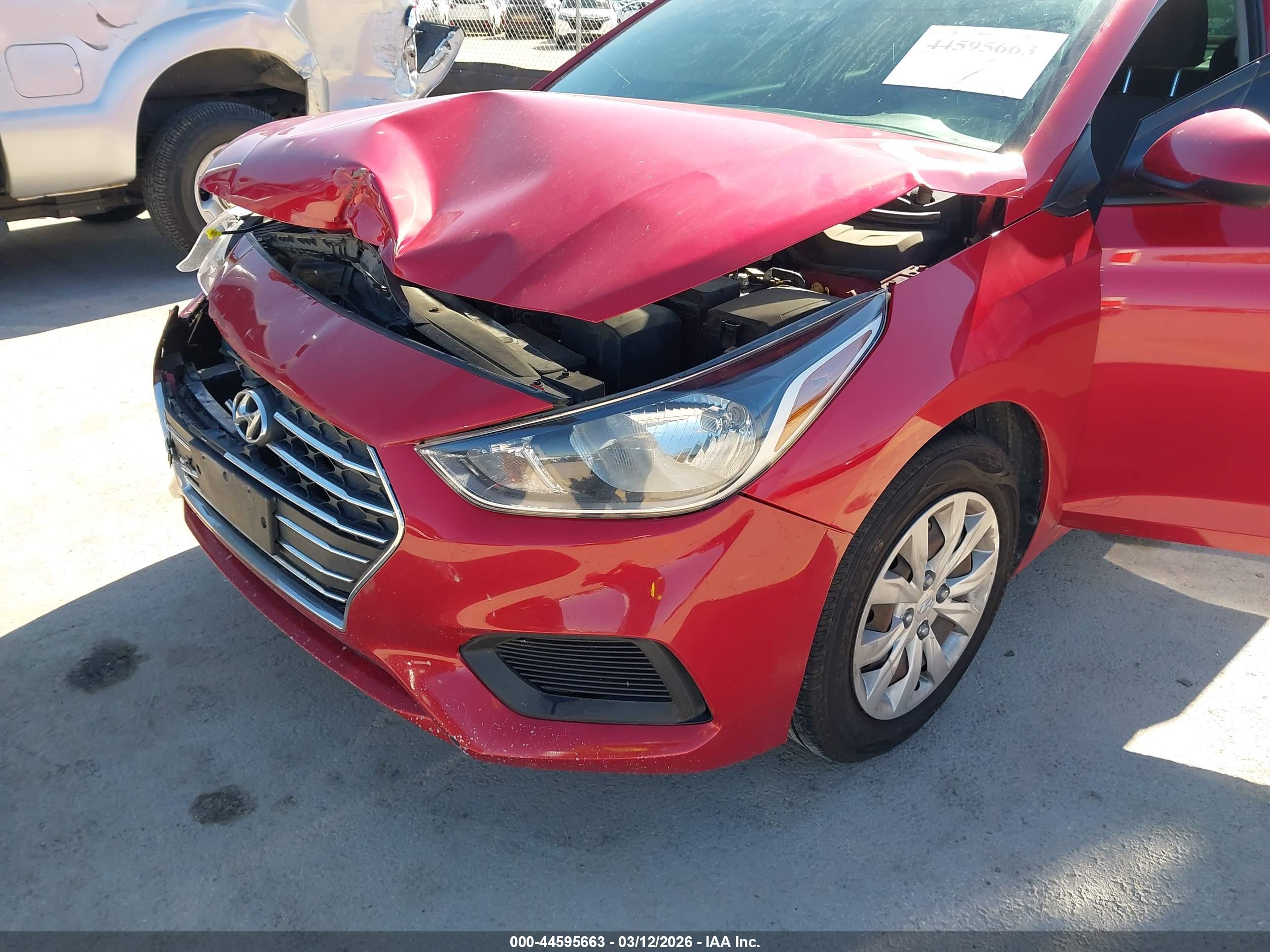 HYUNDAI ACCENT image 6