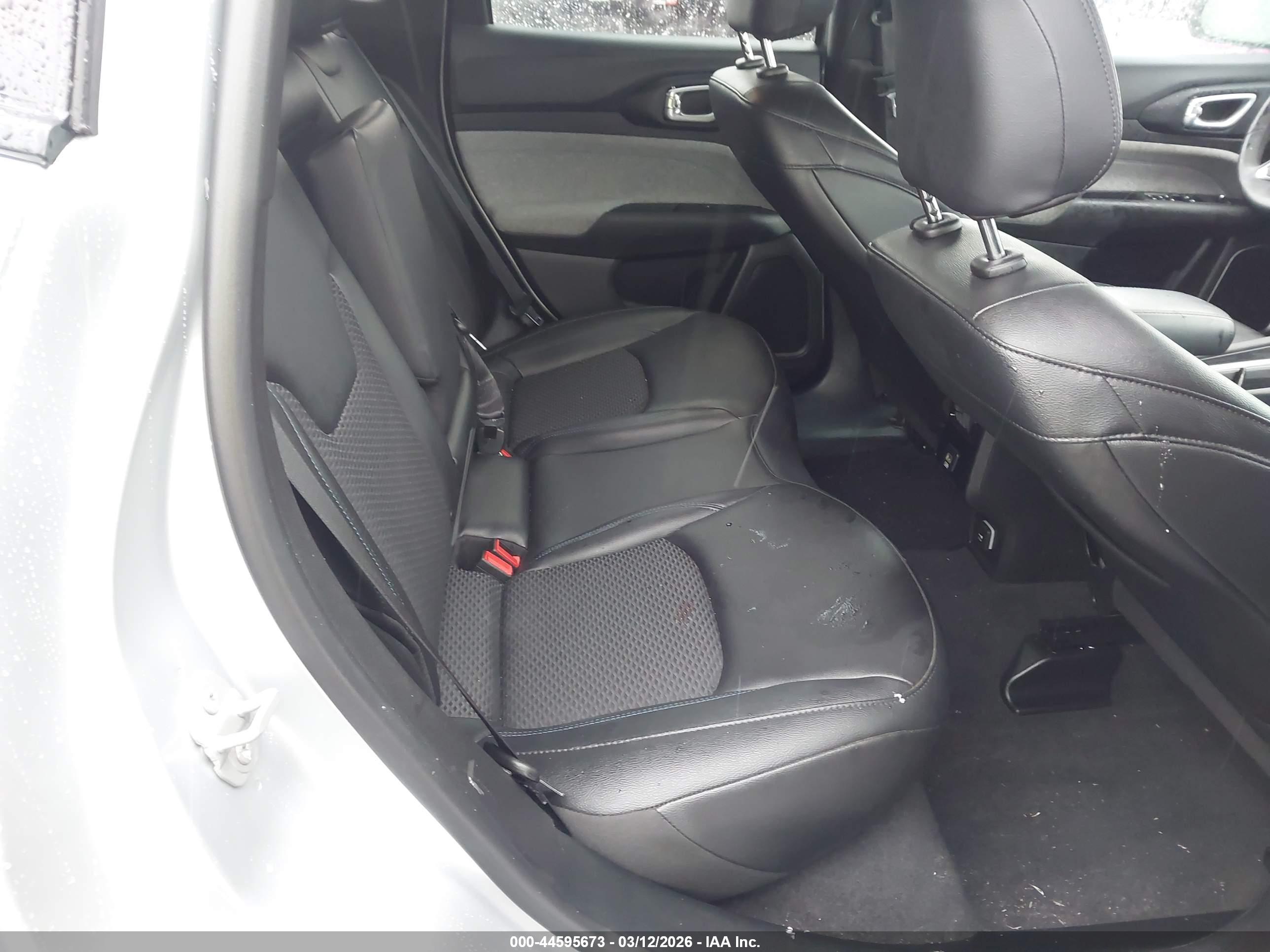 JEEP COMPASS image 8
