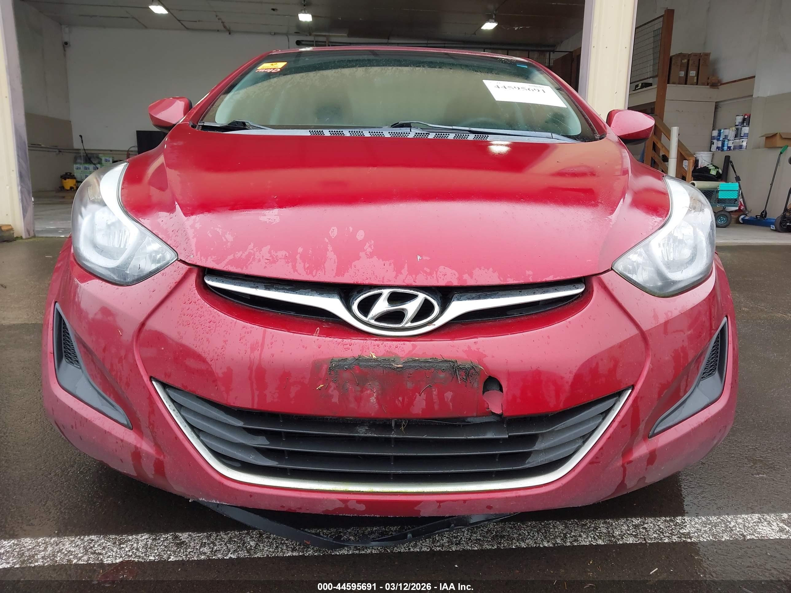 HYUNDAI ELANTRA image 6