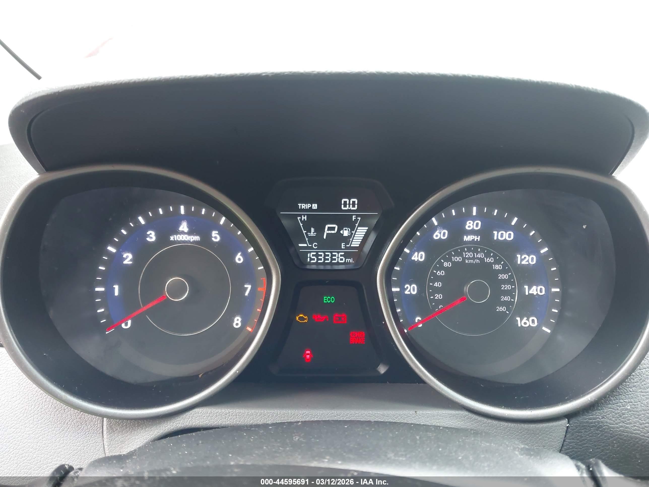 HYUNDAI ELANTRA image 7