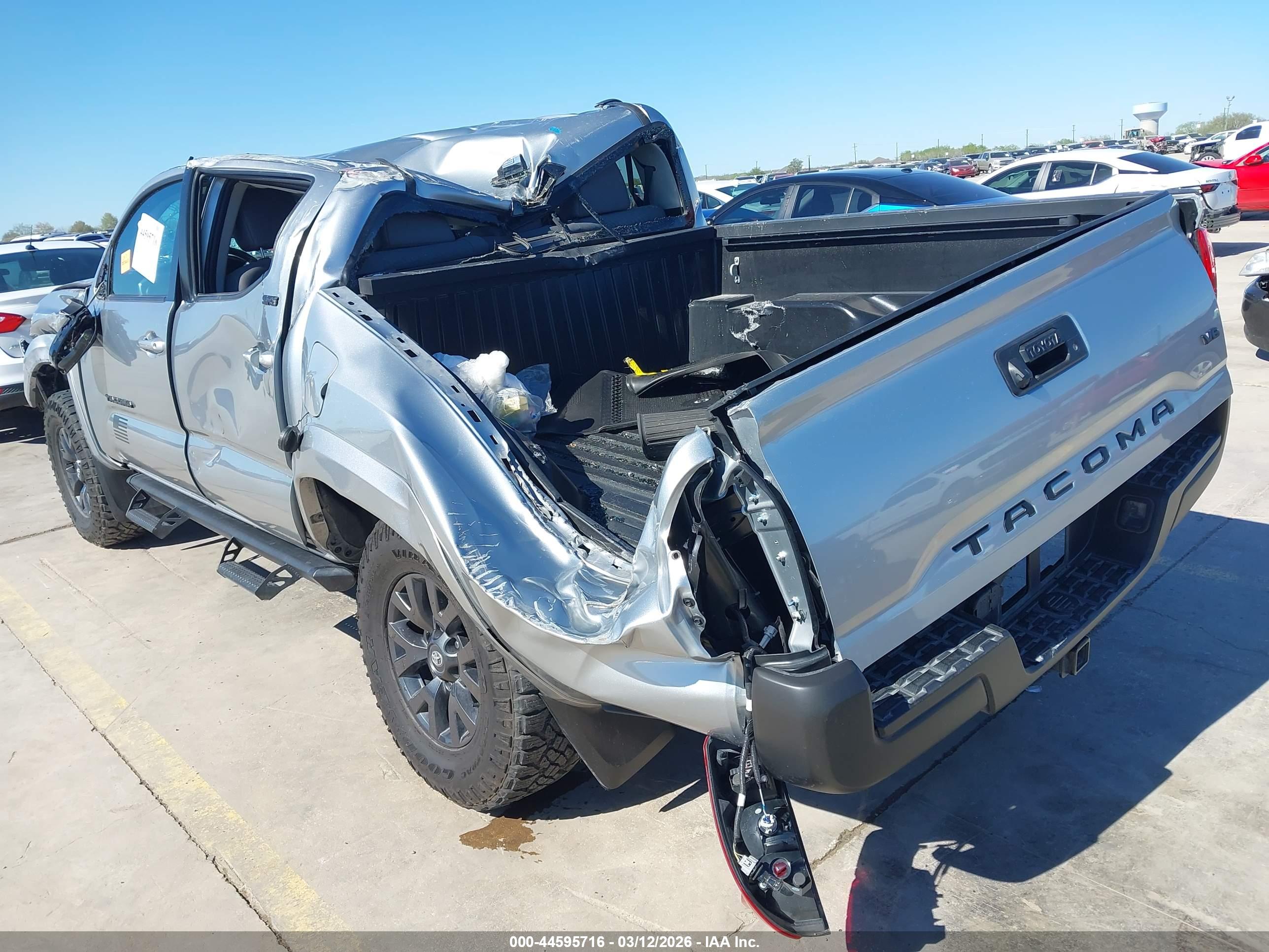 TOYOTA TACOMA image 3